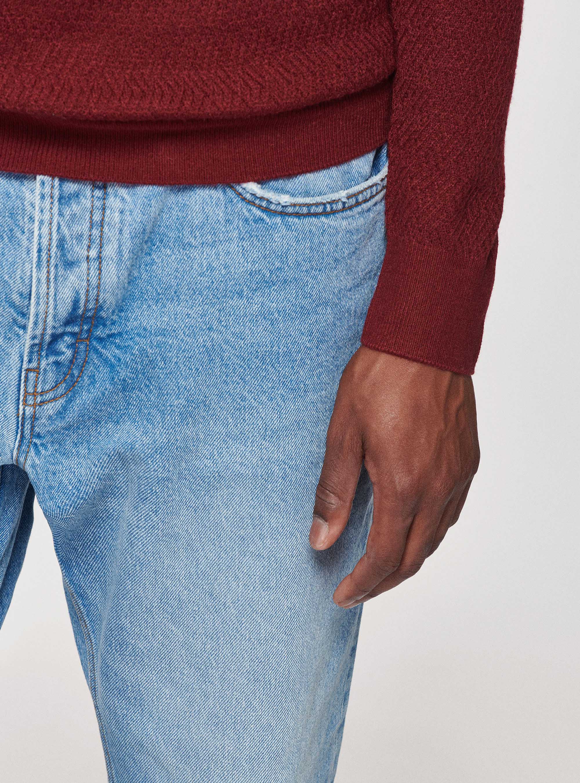 Dolcevita texturizzato in misto lana, BORDEAUX