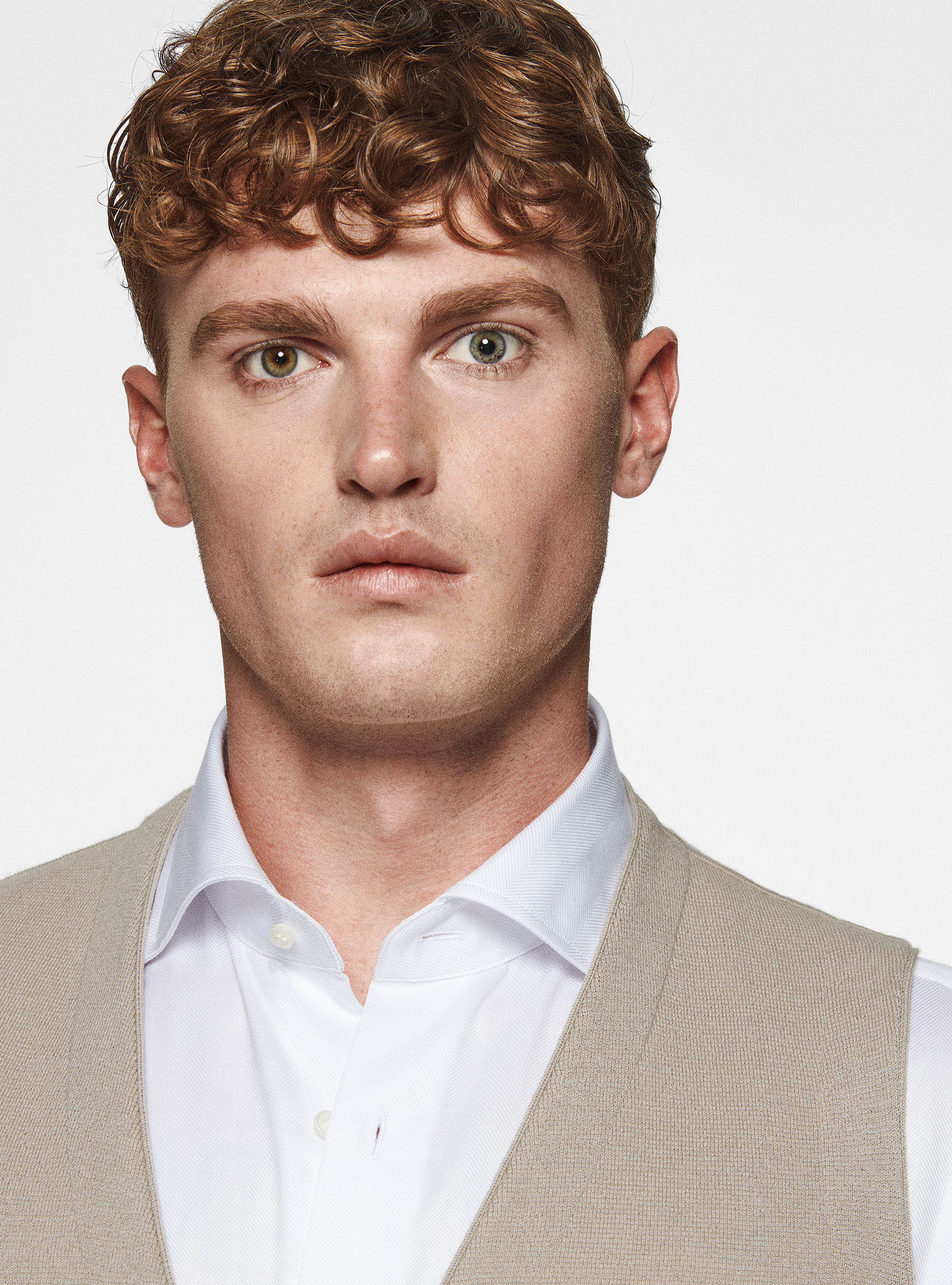 Double-breasted knitted gilet in pure merino wool, SAND