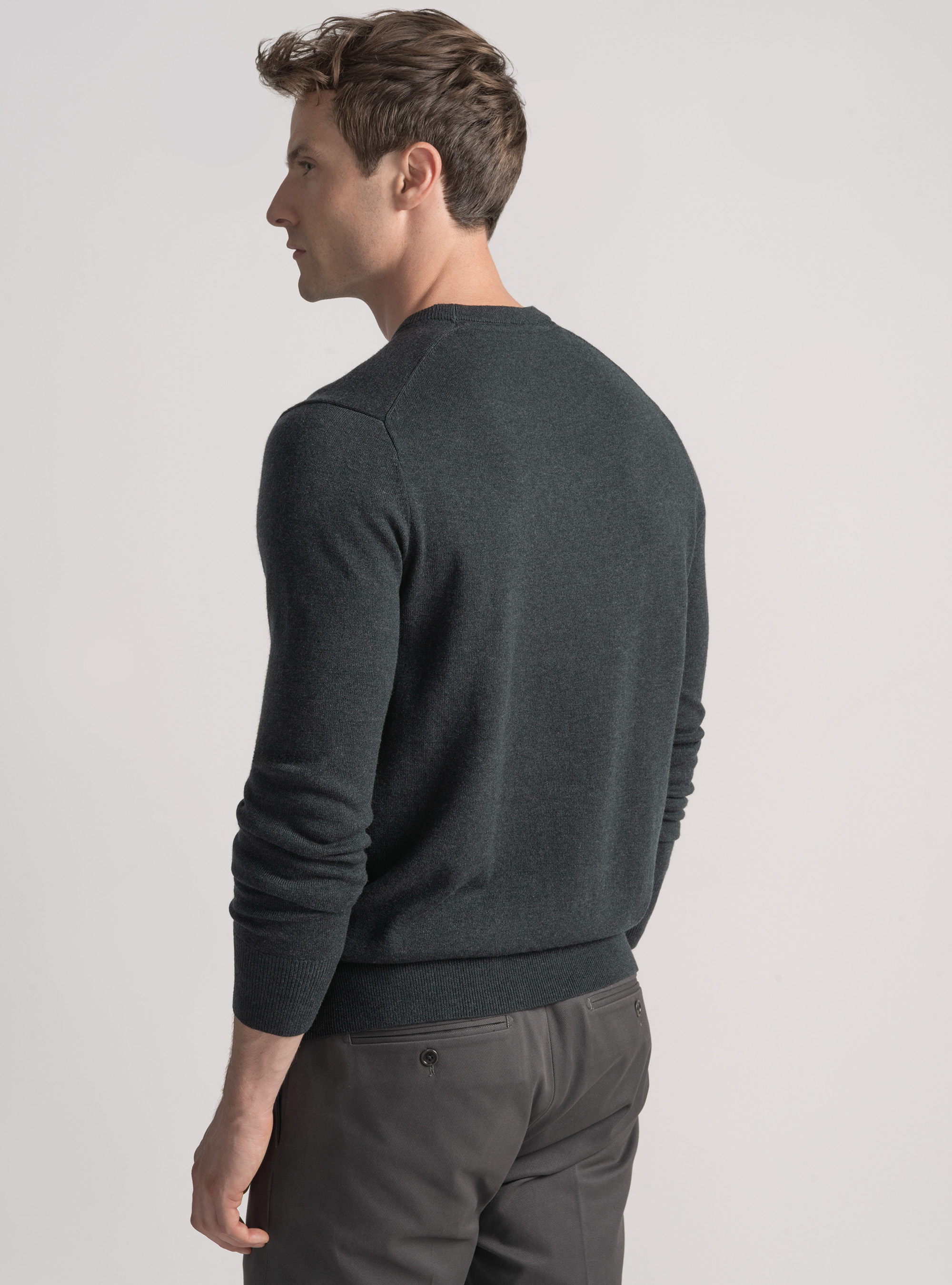 Tricot à col ras du cou en laine mélangée, ASPHALTE