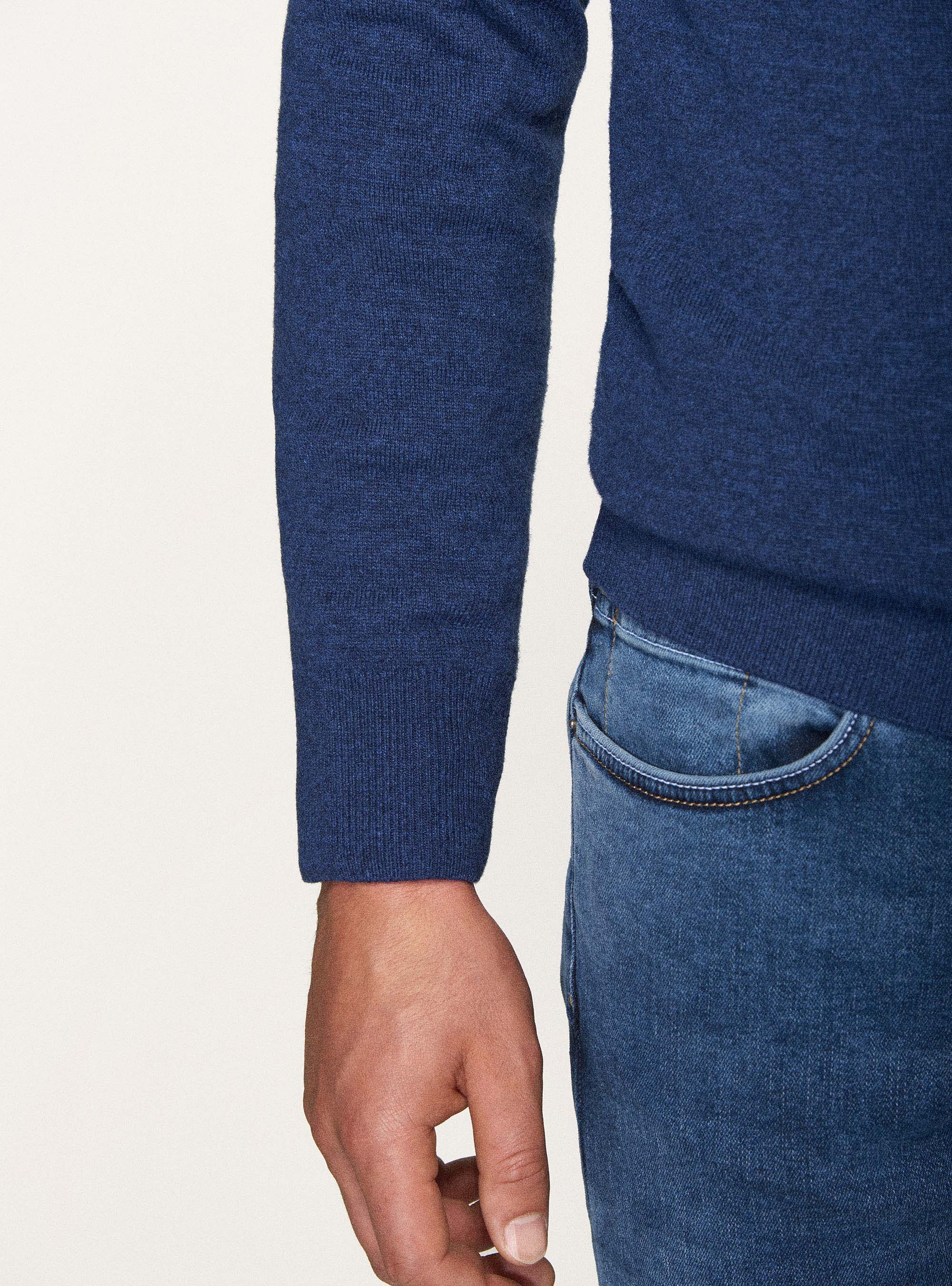 Maglia girocollo in lana lambswool e cashmere, INCHIOSTRO