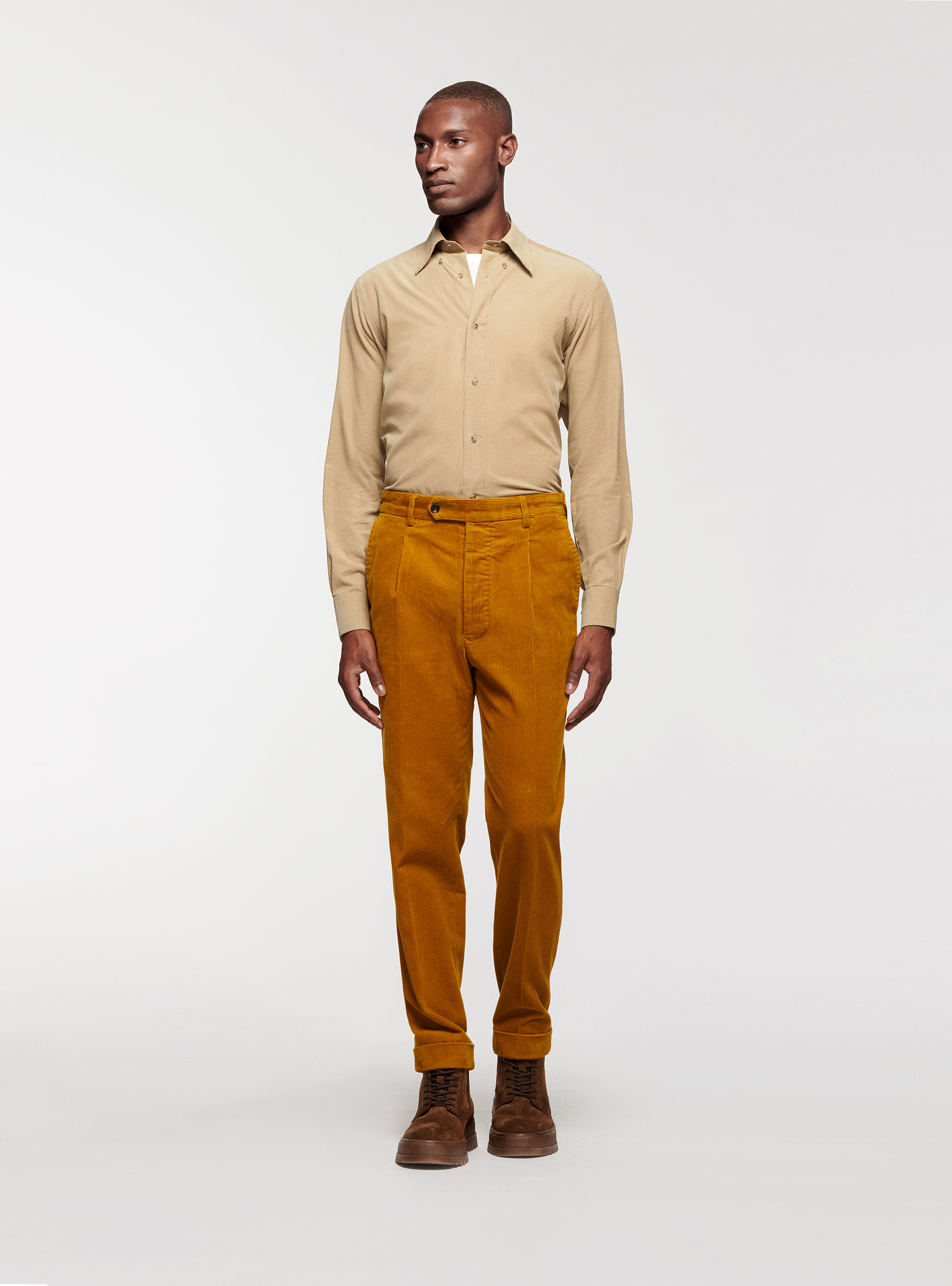 Samthose mit Abnähern, 0711C OCRA