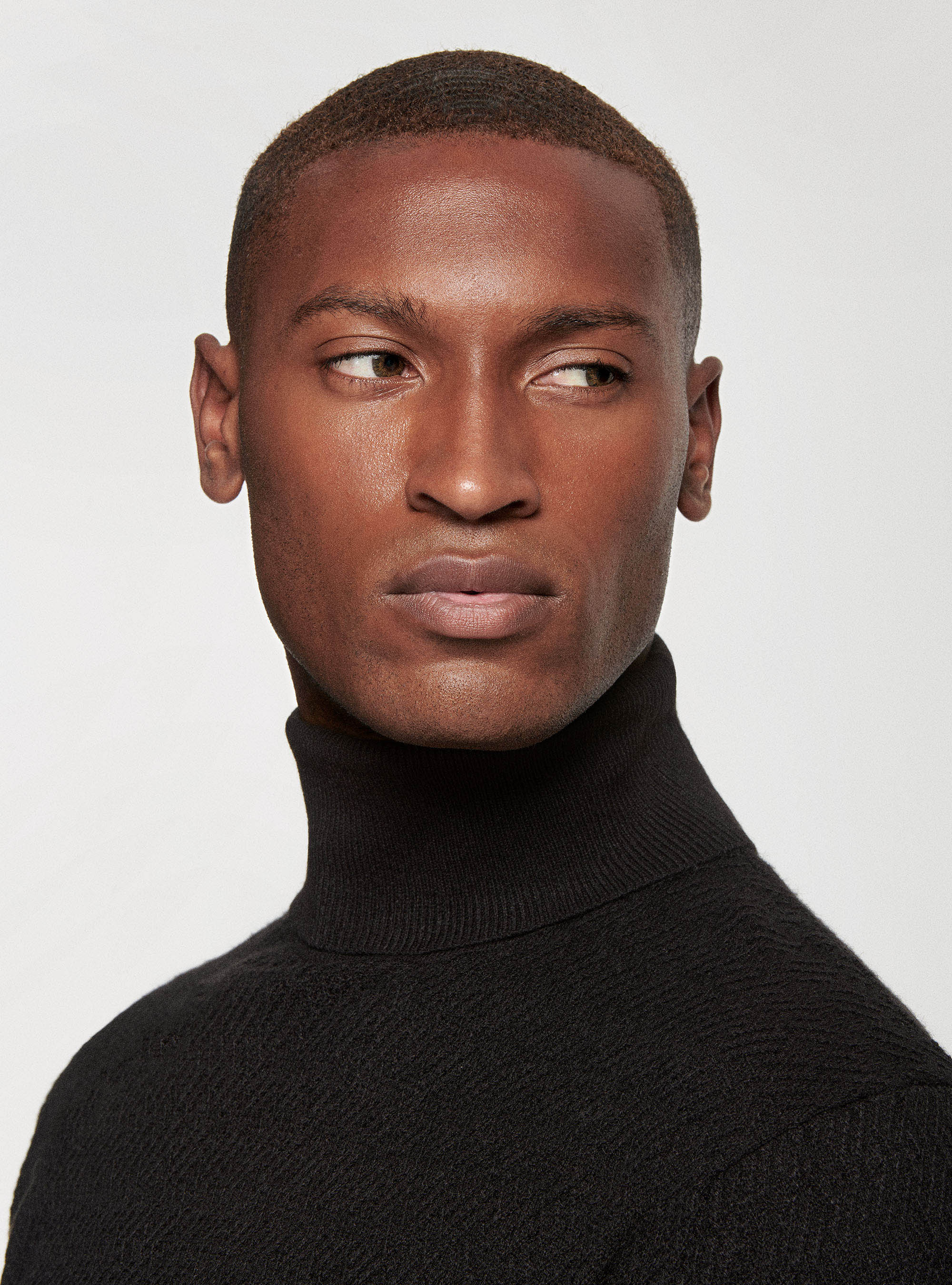 Textured wool-blend turtleneck, BLACK