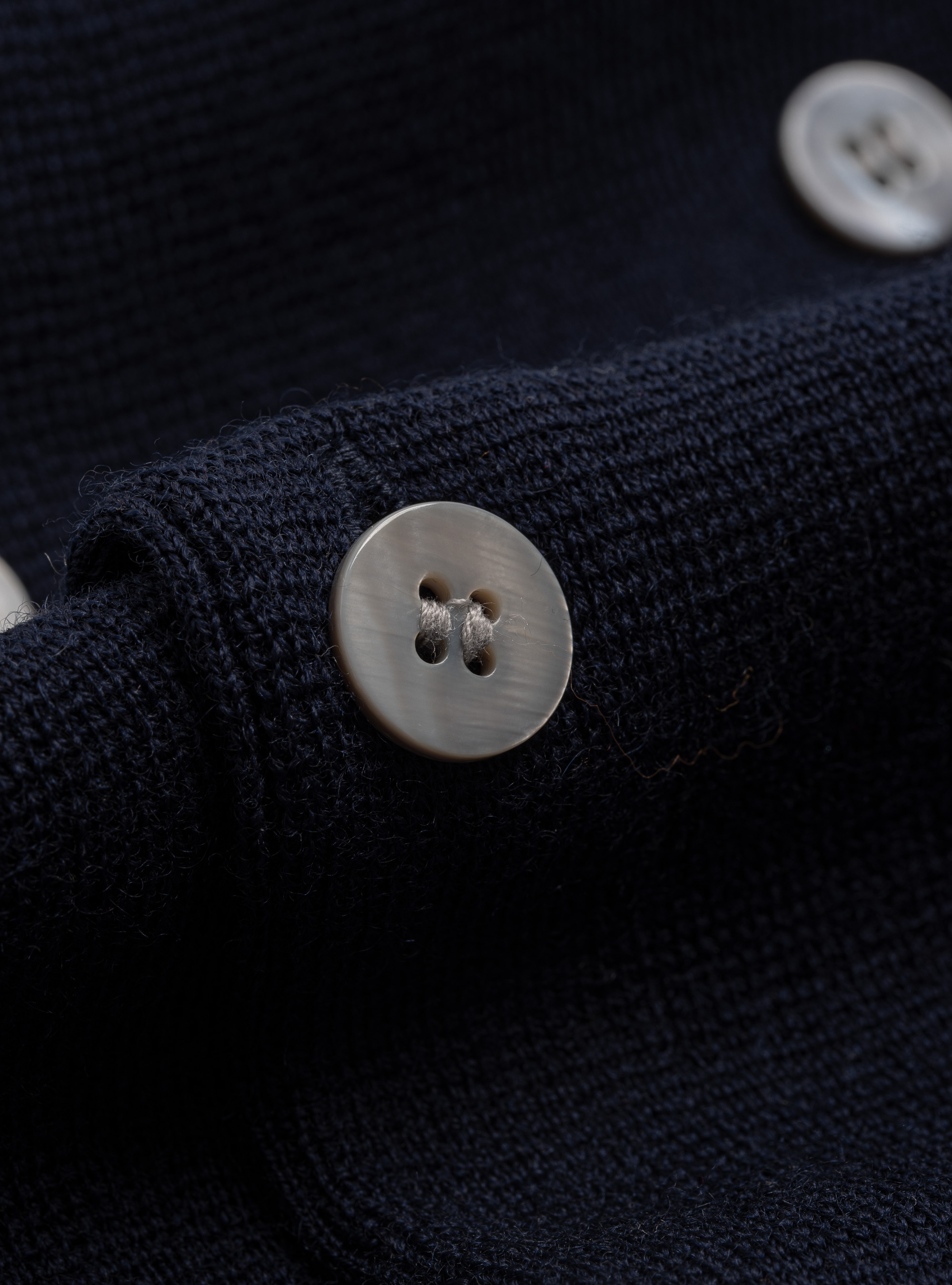 Double-breasted knitted gilet in pure merino wool, NAVY BLUE