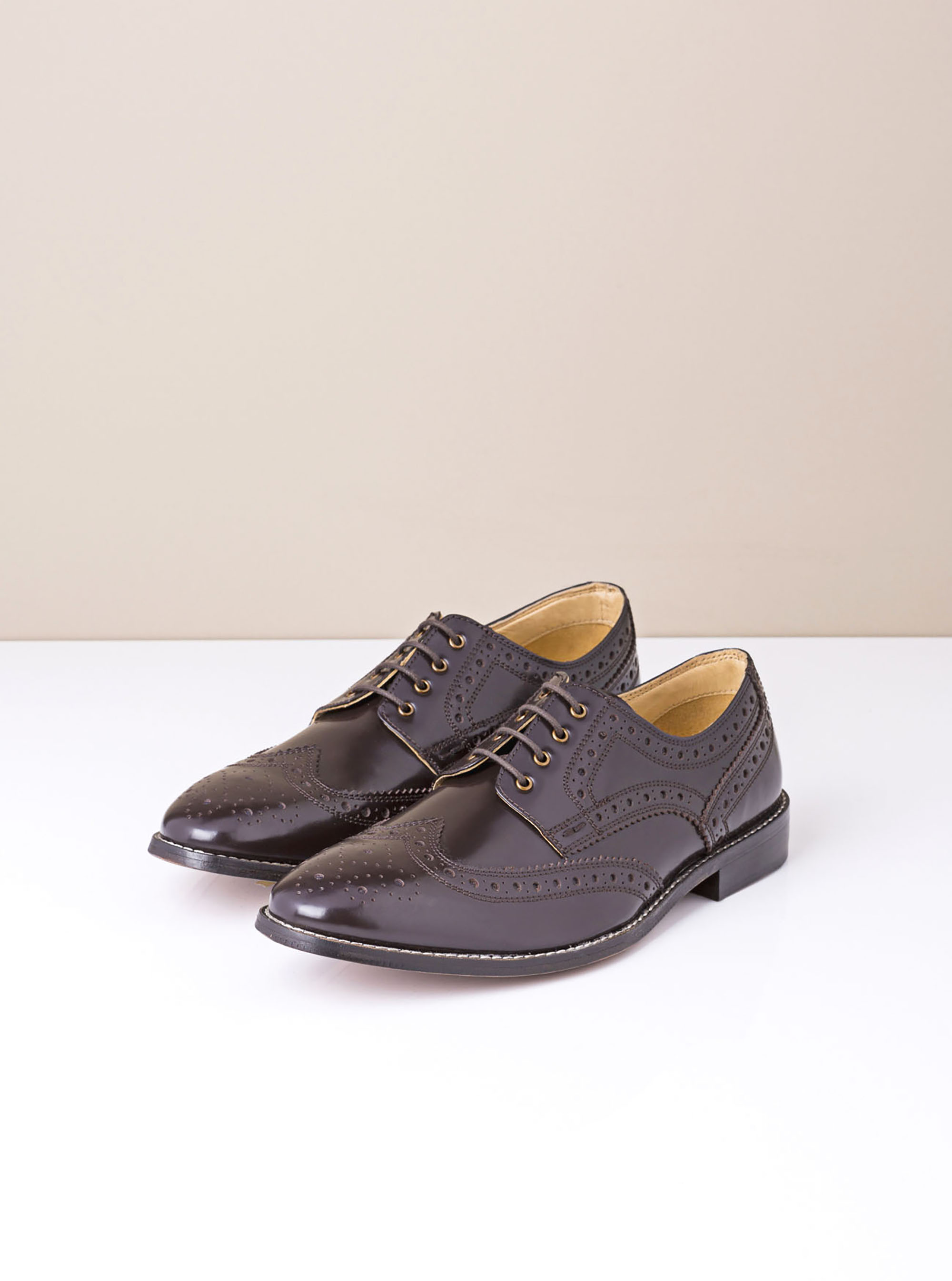 Derby classico, BROWN