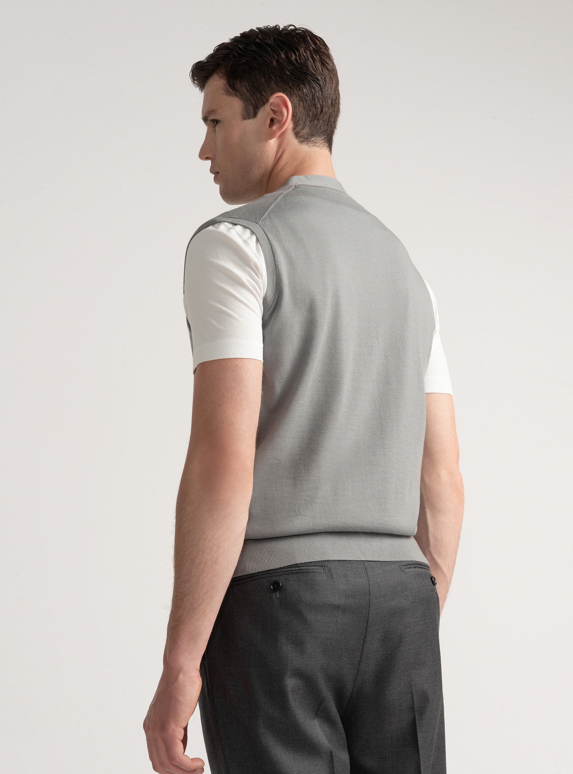 Knitted gilet with buttons in extra-fine merino wool, GREY