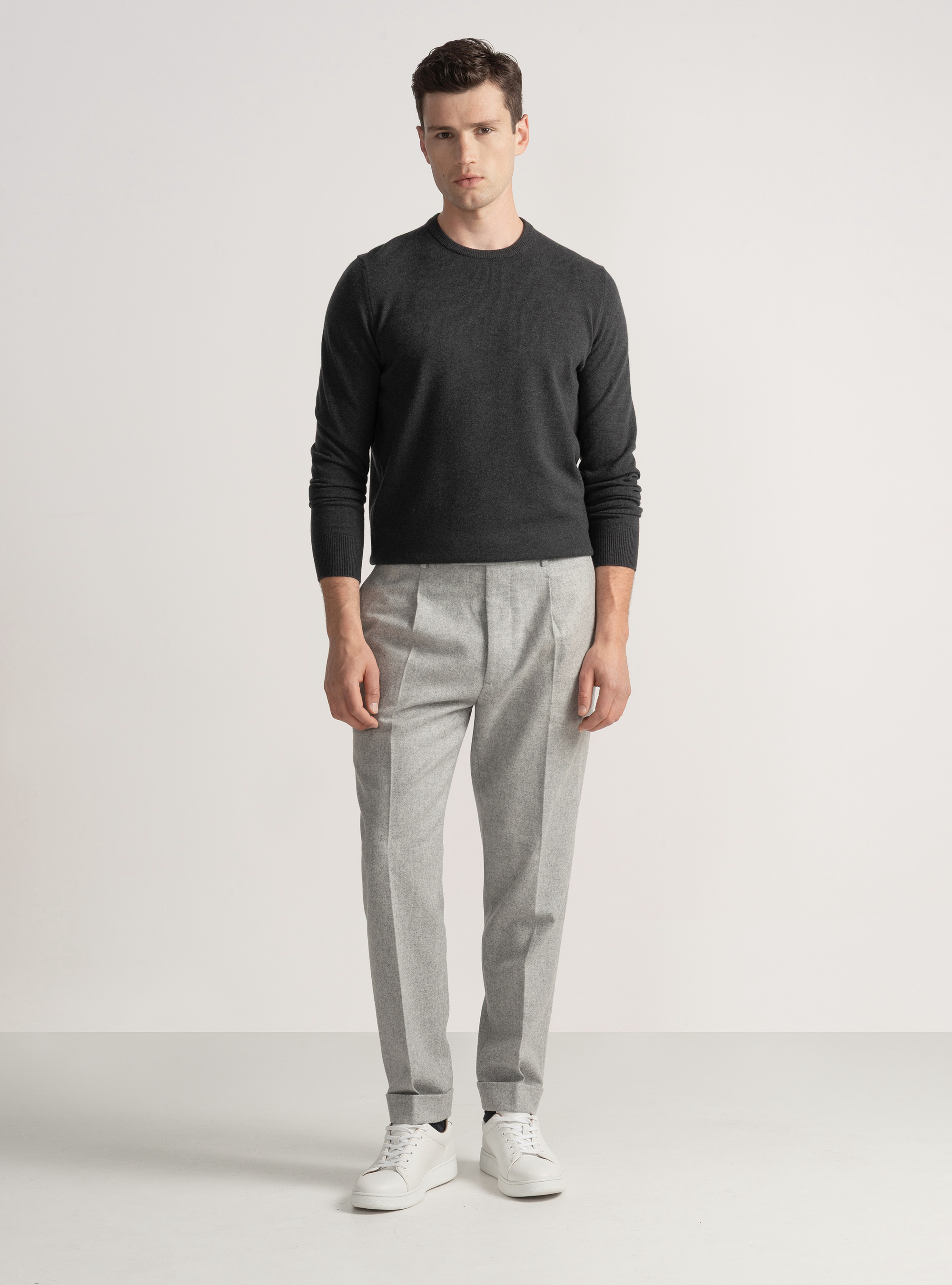 Trikot mit Rundhalsausschnitt aus Lambswool und Kaschmir, ASFALTO 0115C