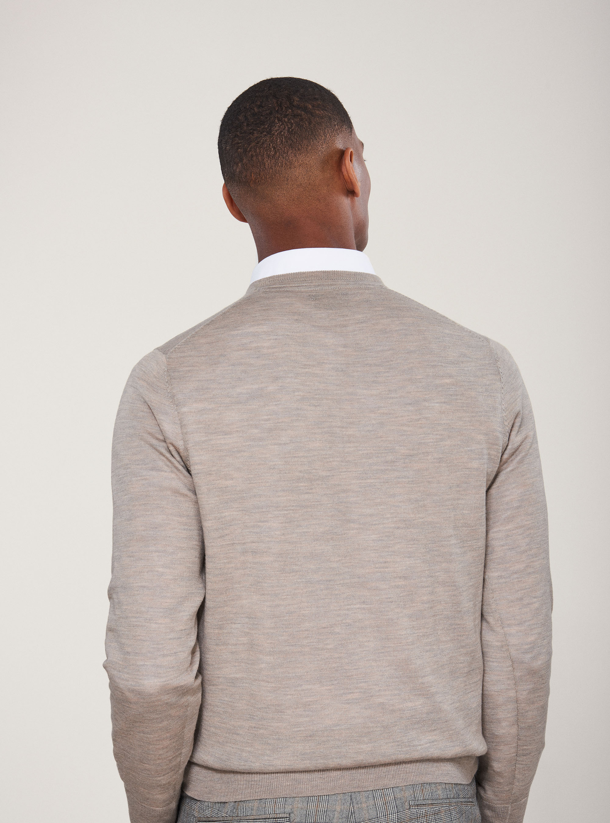 Maglia girocollo in pura lana merino extrafine, ECRU