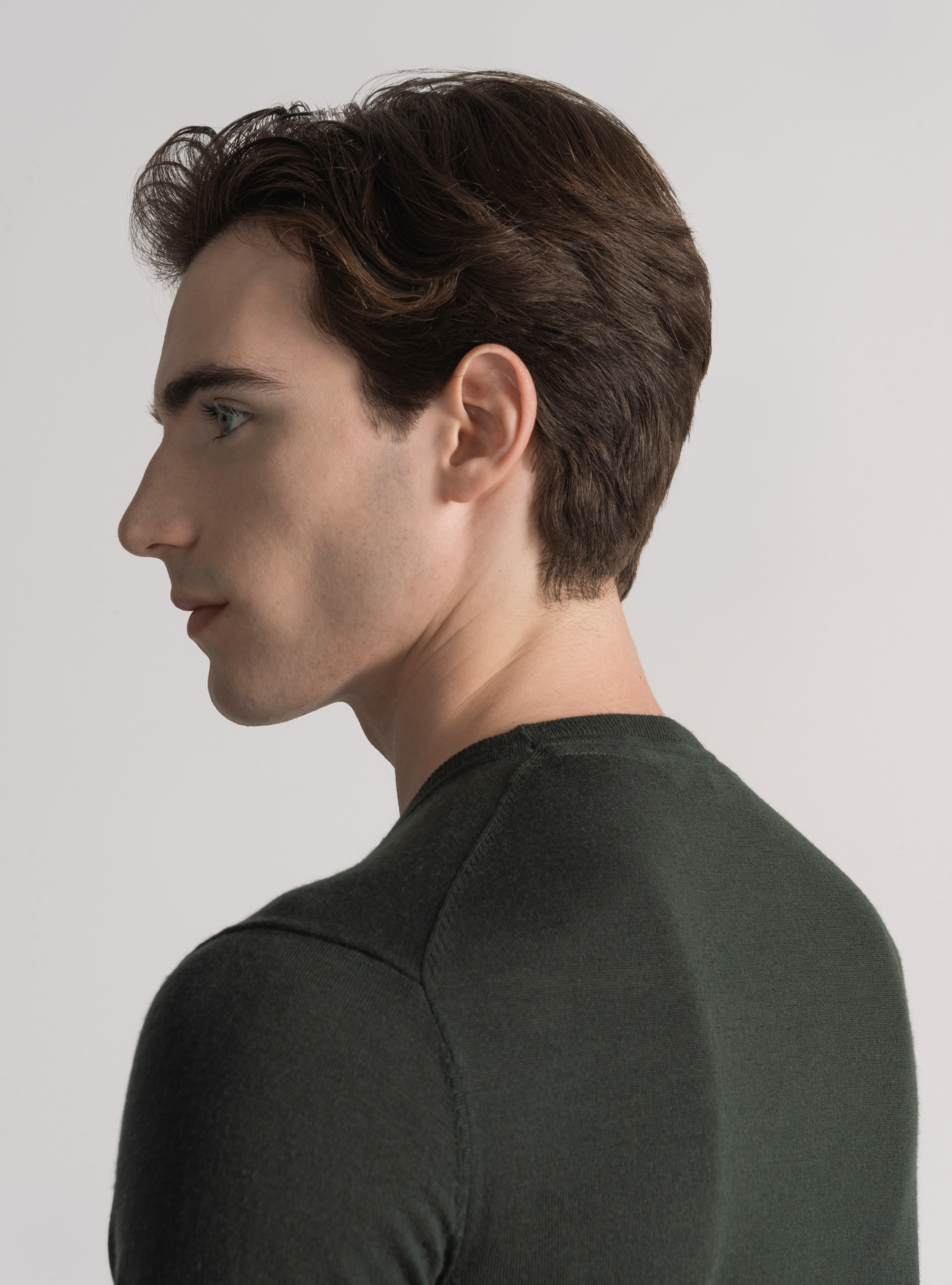 Punto de cuello redondo de pura lana merina extrafina, MILITARE 0609C