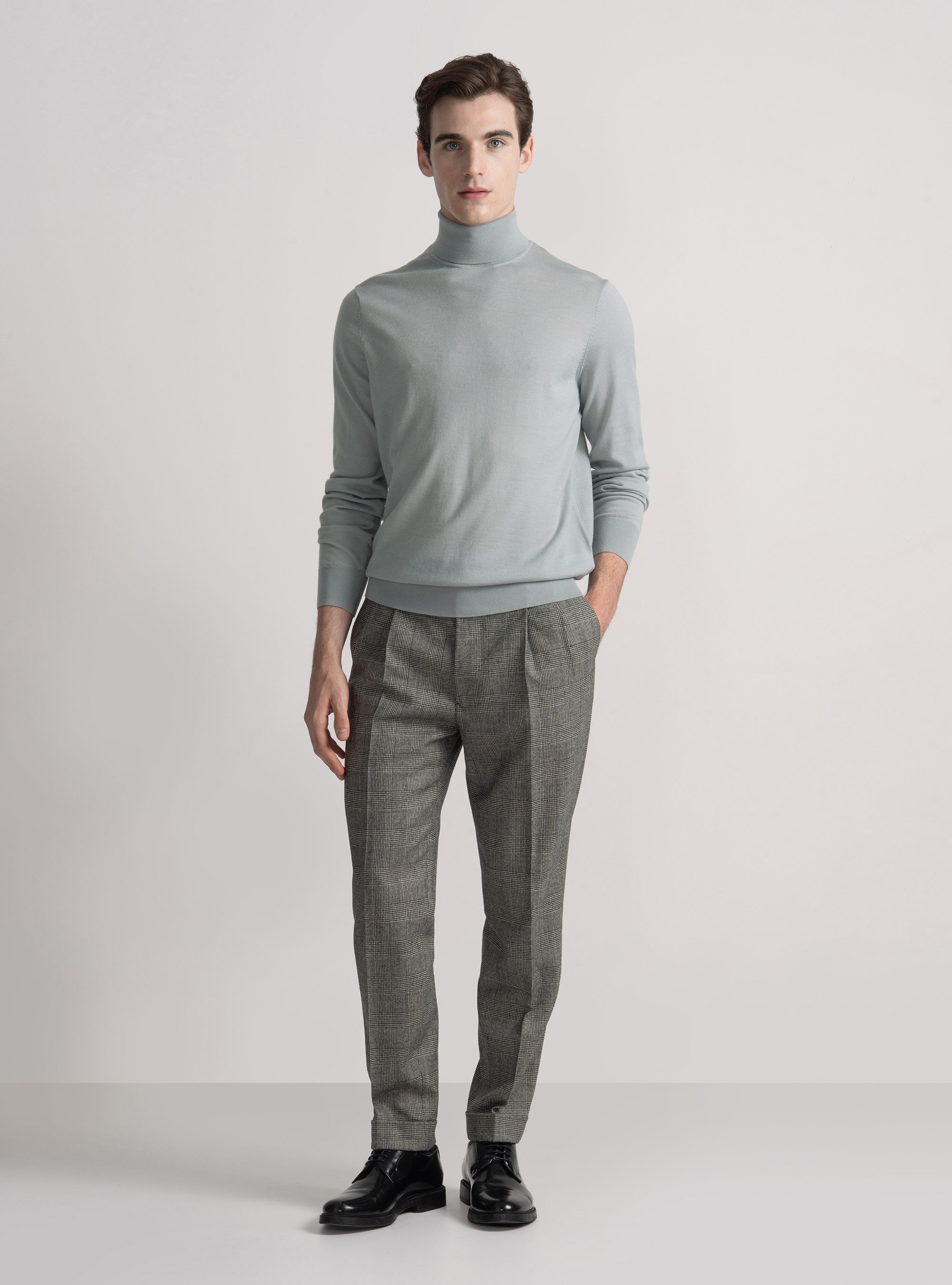 Dolcevita in pura lana merino extrafine, GRIGIO CHIARO 0256C