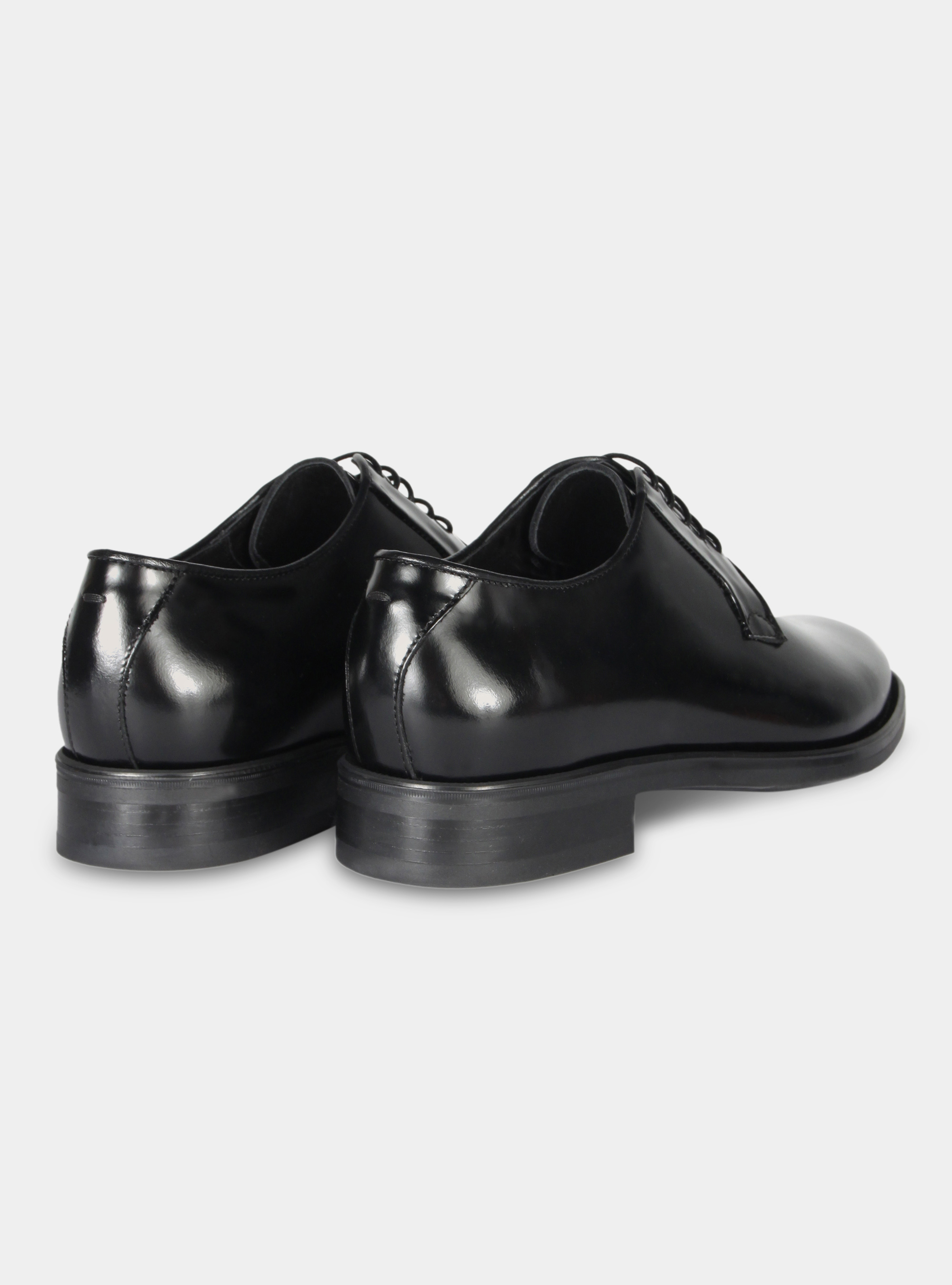 Leather derby