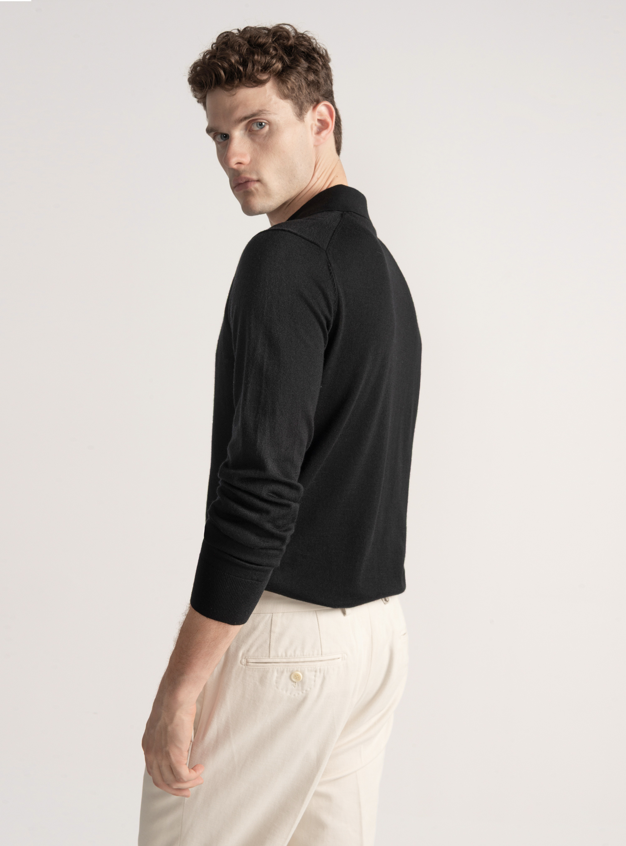 Polo de lana merina extrafina, NEGRO