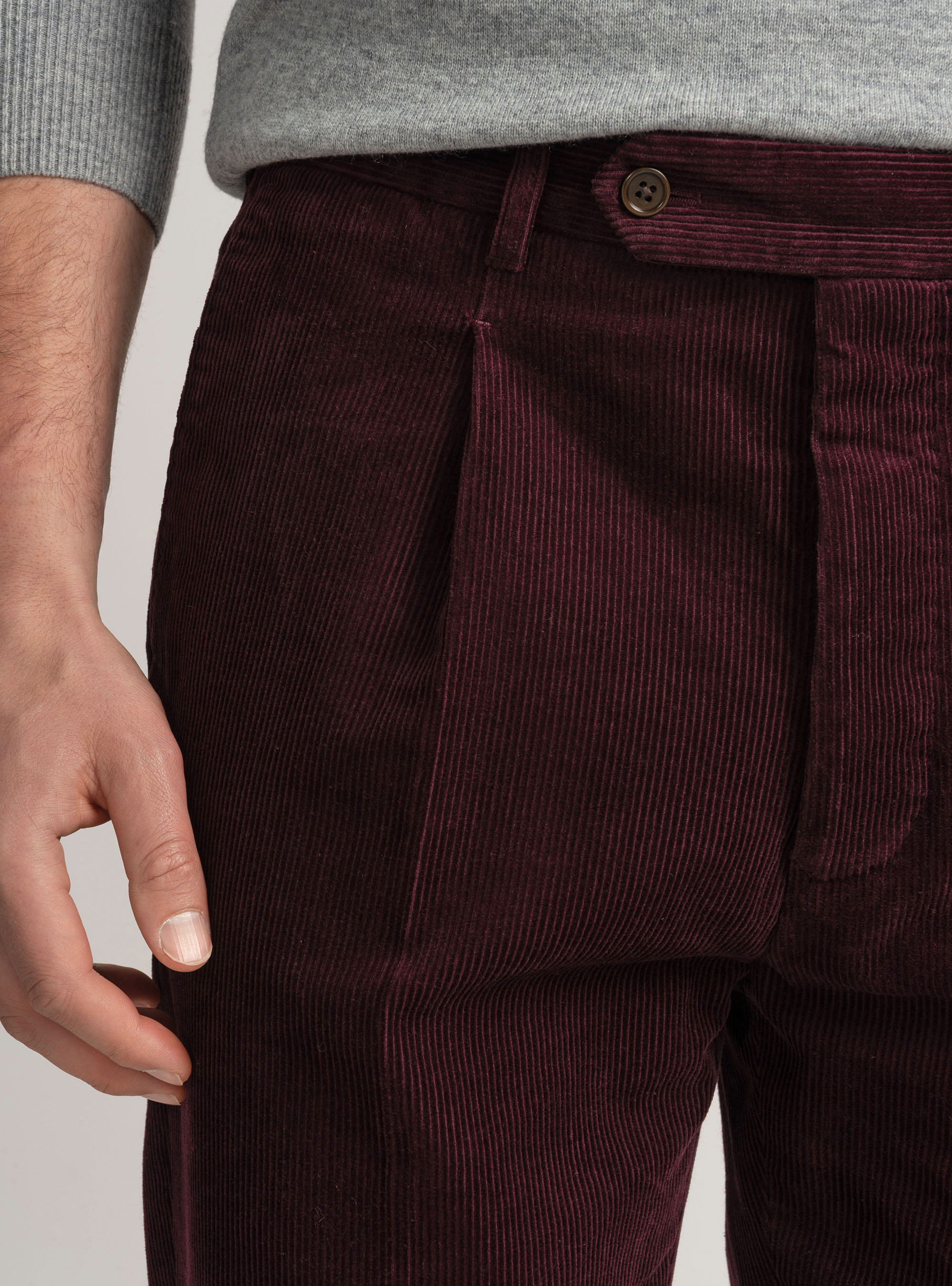 Pantaloni in velluto con pince e cinturino elastico, VINACCIA 0401C