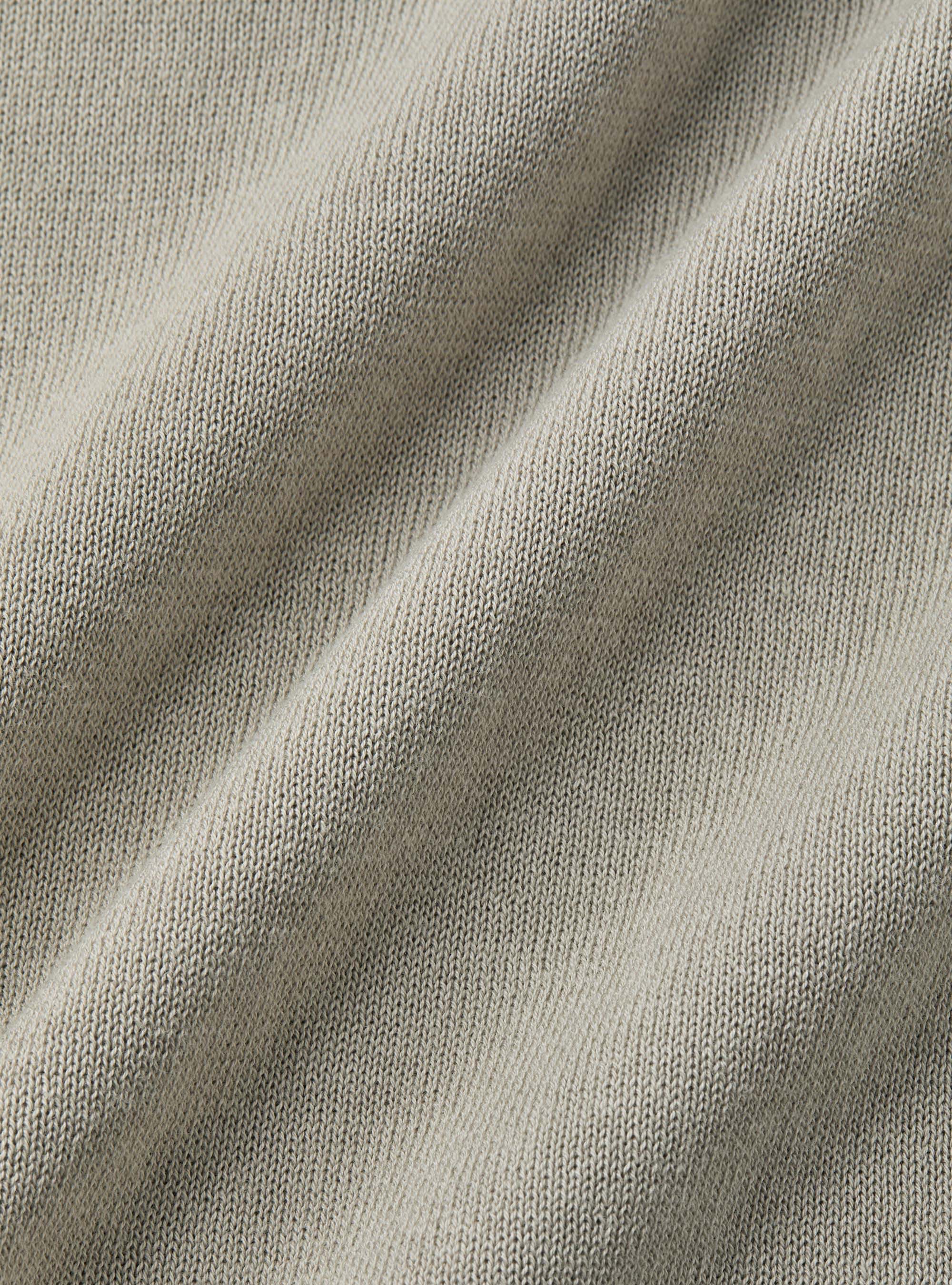Polo tricot&eacute; sans boutons en coton extra-fin, SABLE