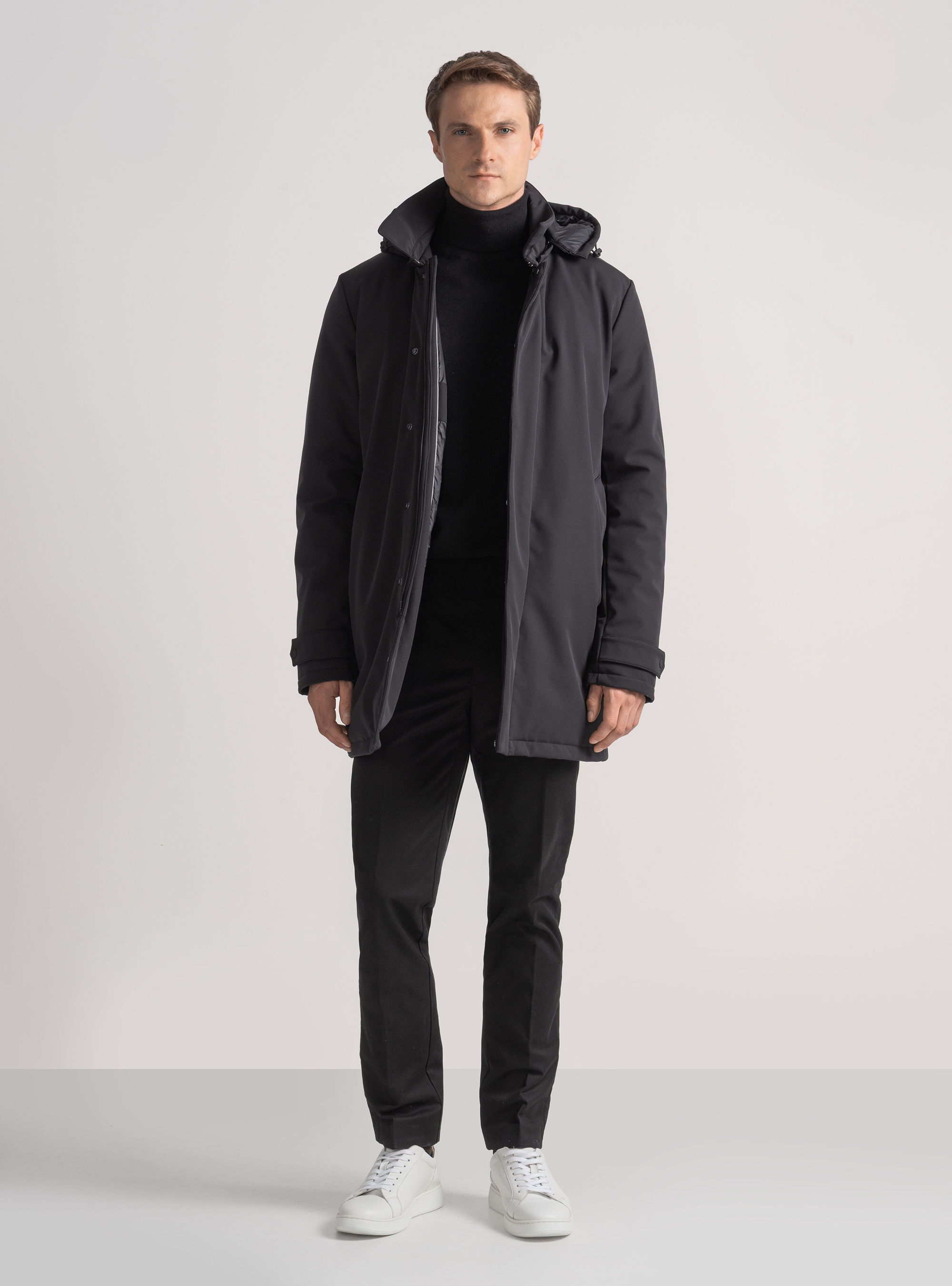 Parka técnica con relleno reciclado, NEGRO