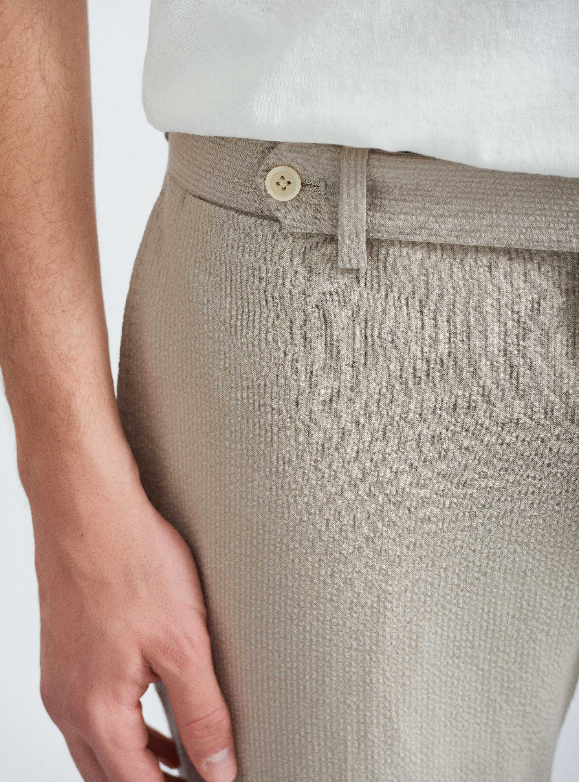 Pantaloni per abito seersucker in cotone stretch, SABBIA