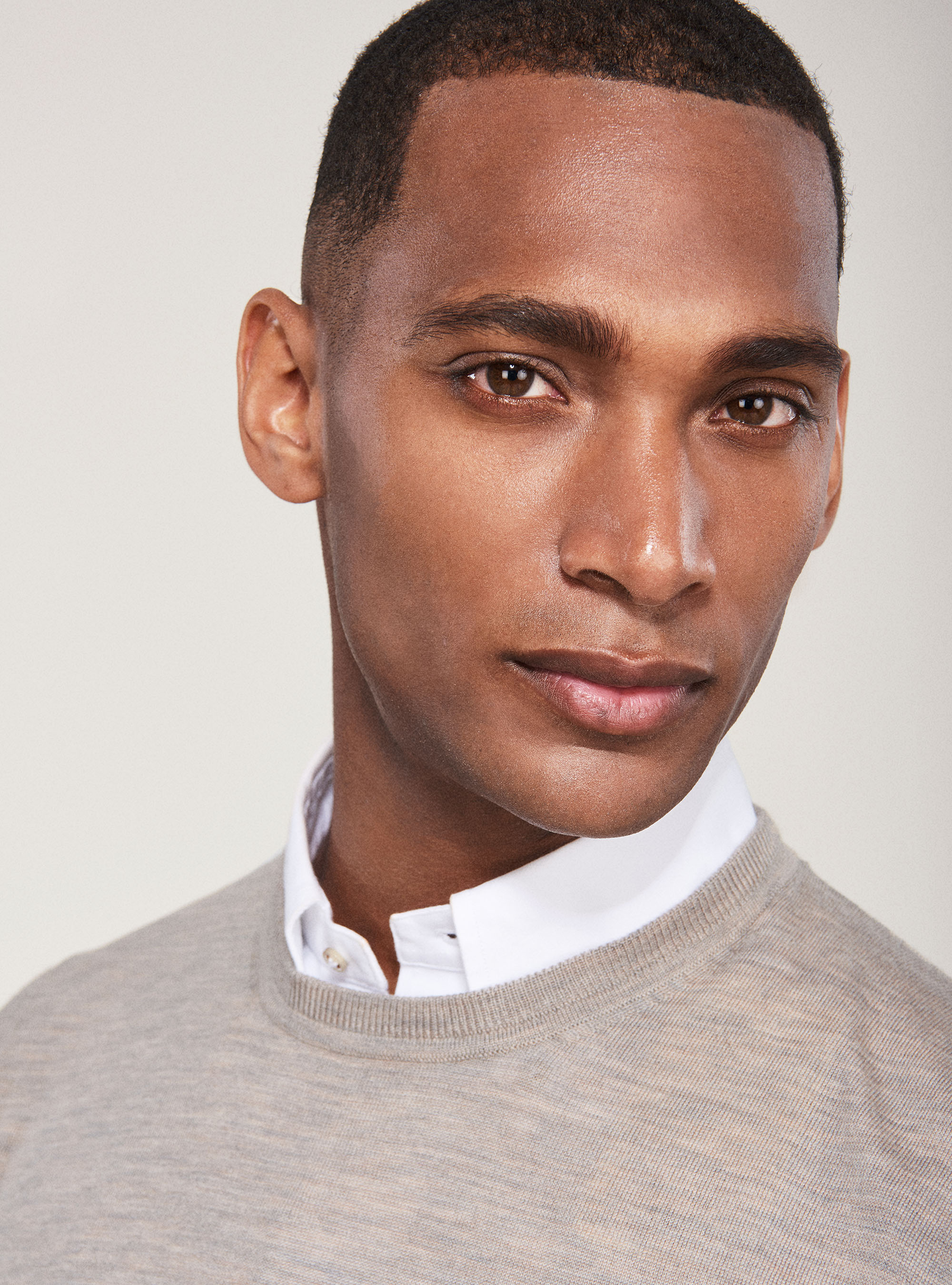 Maglia girocollo in pura lana merino extrafine, ECRU