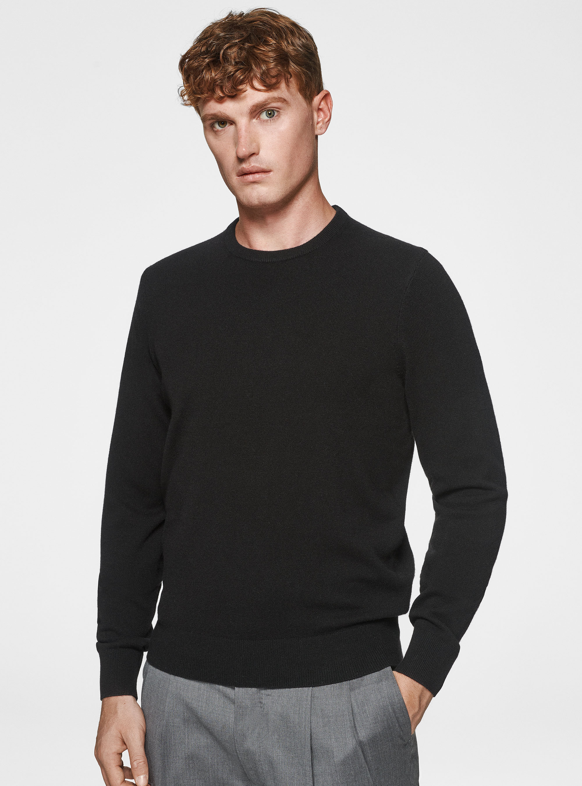 Cashmere blend crew-neck sweater, BLACK