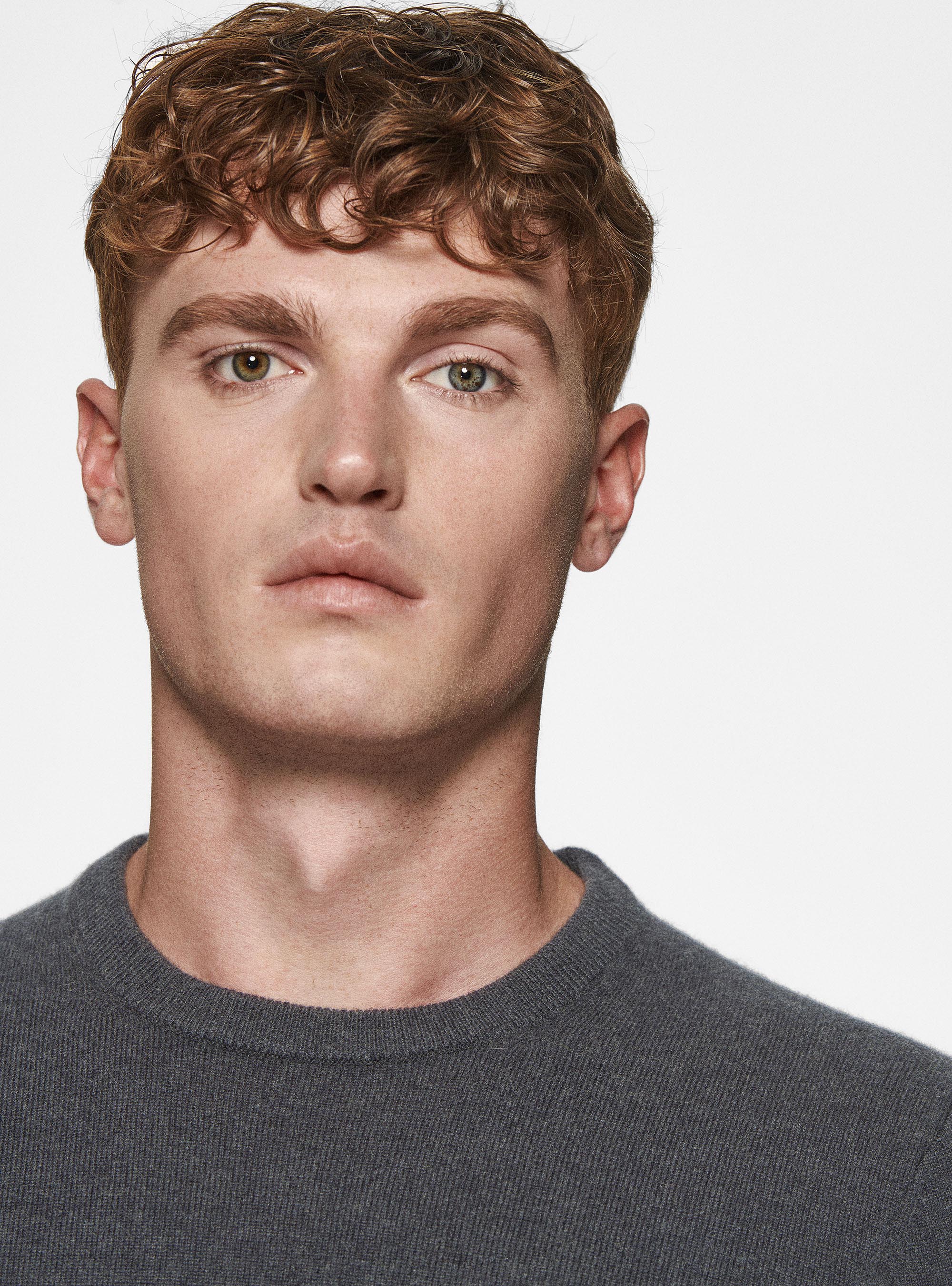 Maglia girocollo in lambswool e cashmere, ASFALTO