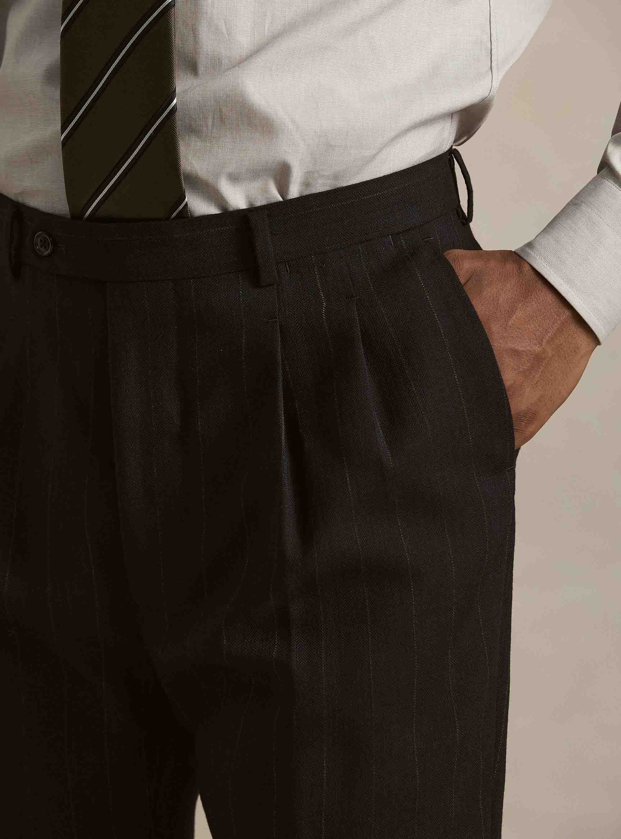 Pantalones de pinzas de pura lana de espiga, AZUL MARINO