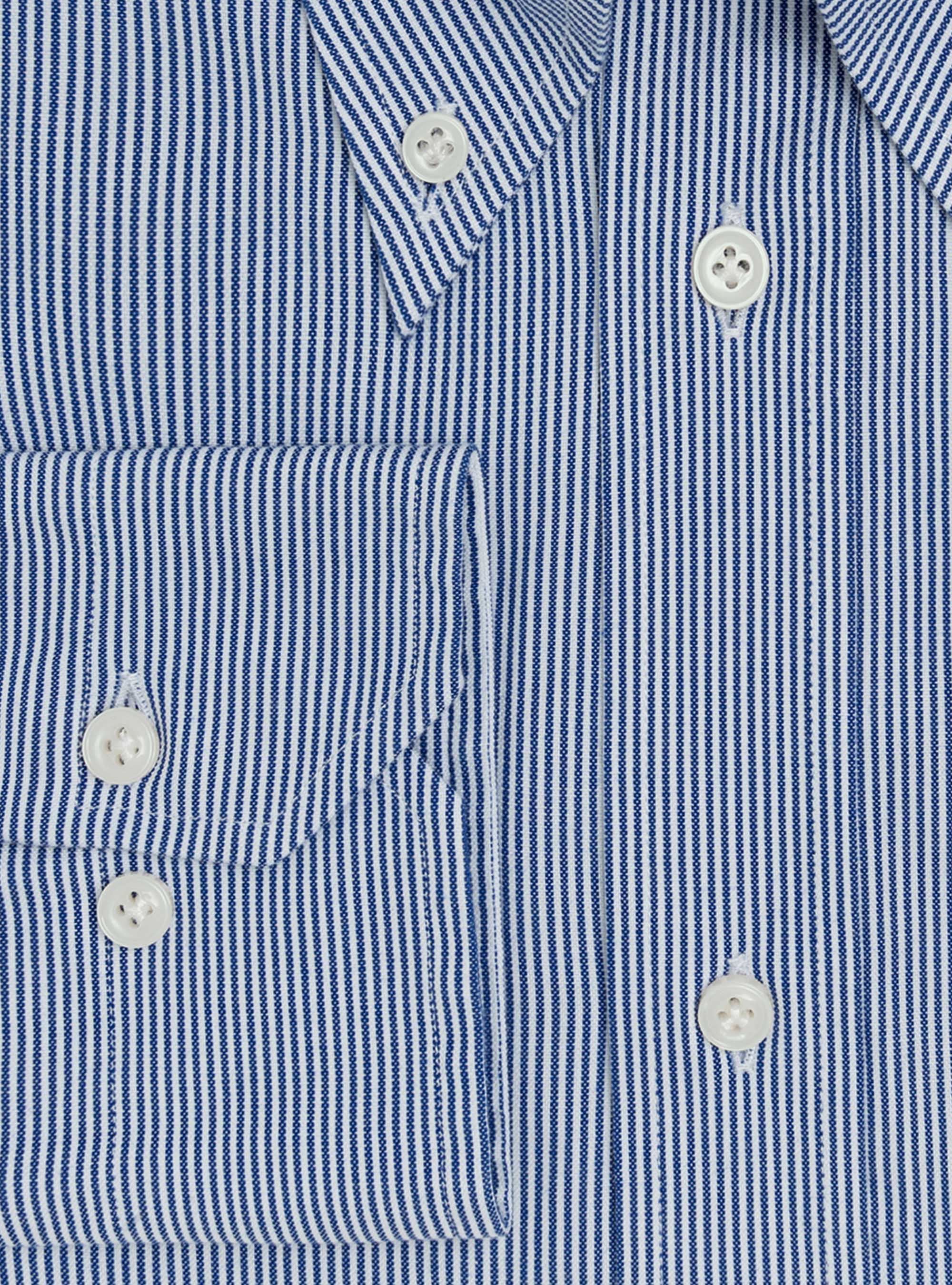 Camicia classic fit comoda con collo button down in oxford, BLU