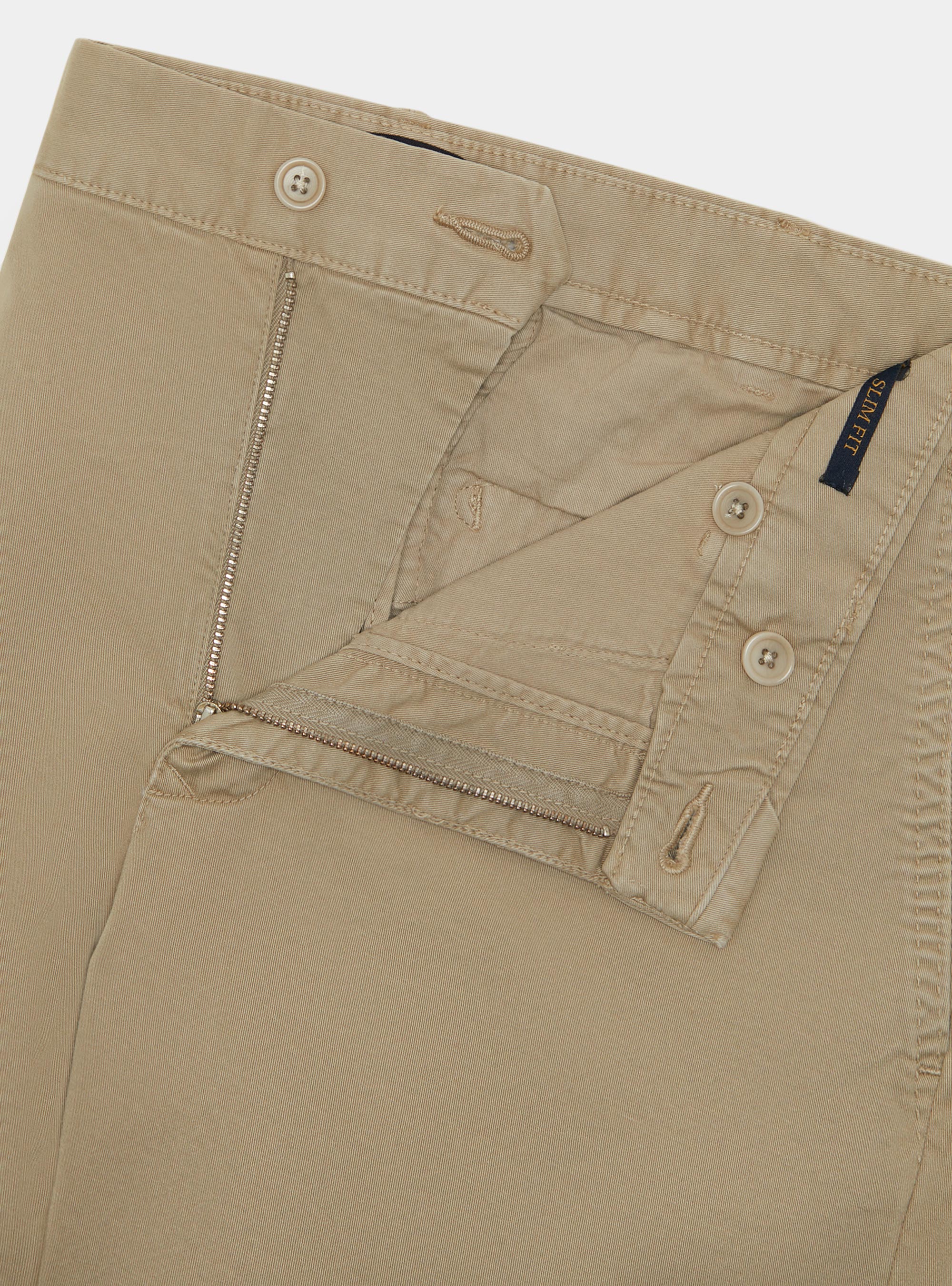 Pantaloni chino slim fit in twill stretch, FANGO