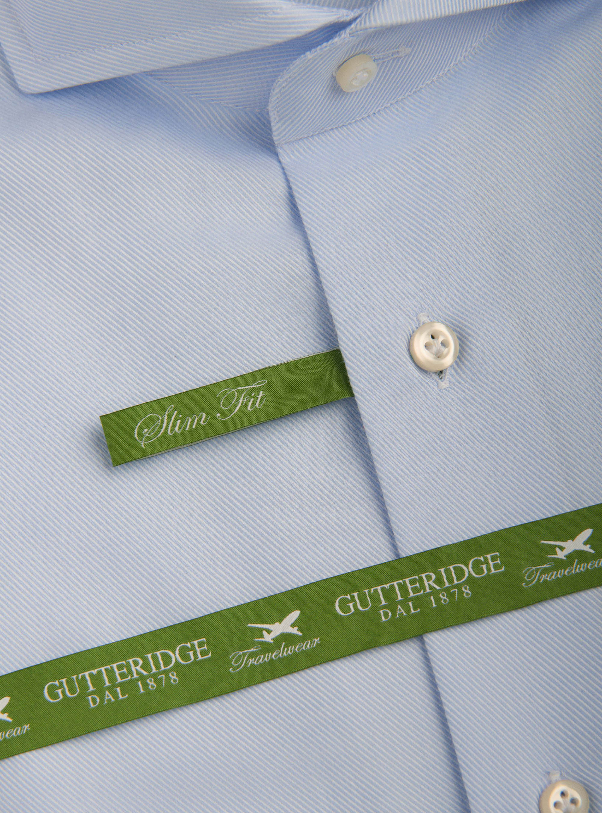 Camisa travel con cuello franc&eacute;s en sarga de algod&oacute;n, CELESTE
