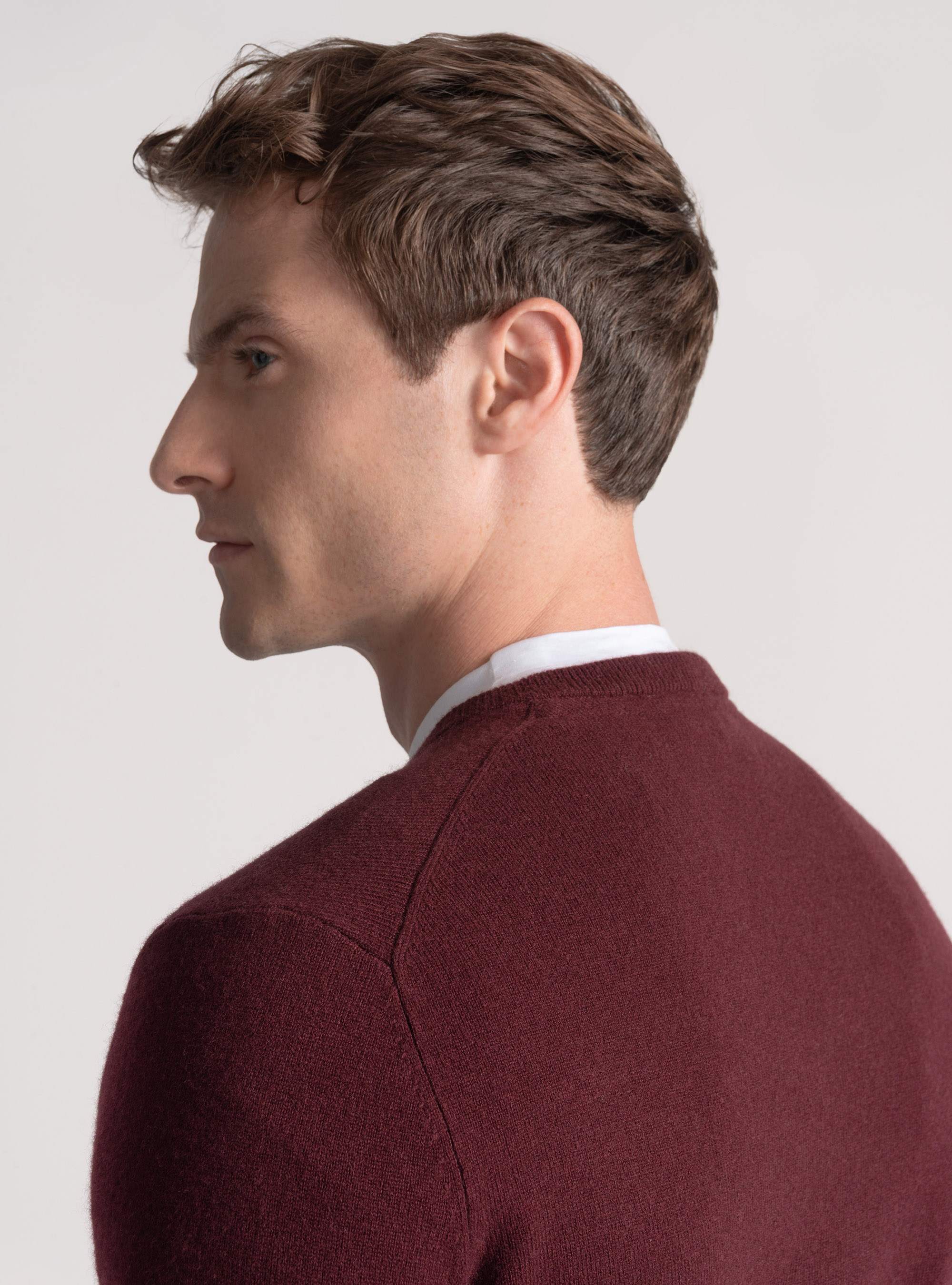 Merino wool V-neck sweater, BORDEAUX