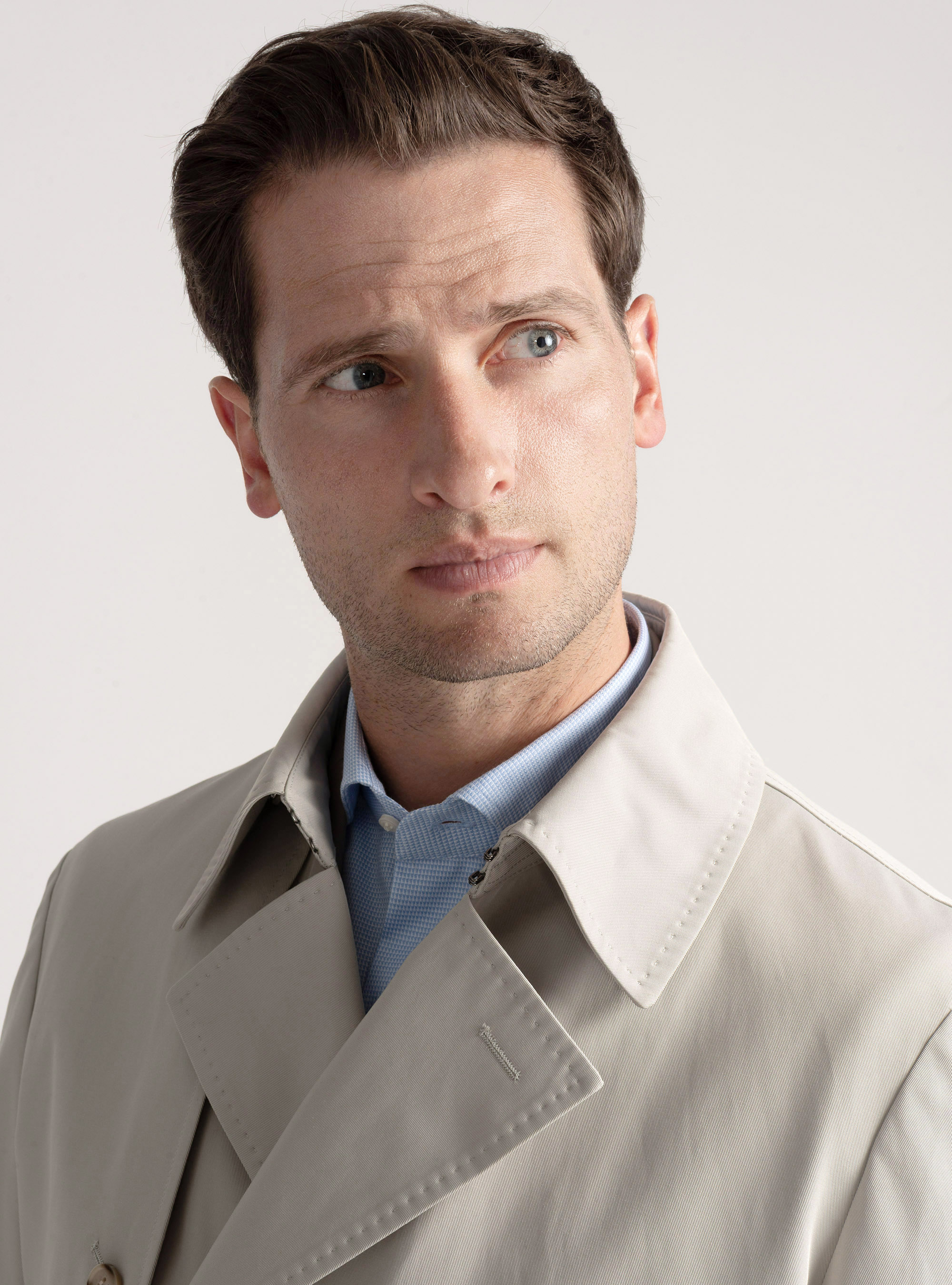 Trench de sarga de algodón, CRUDO