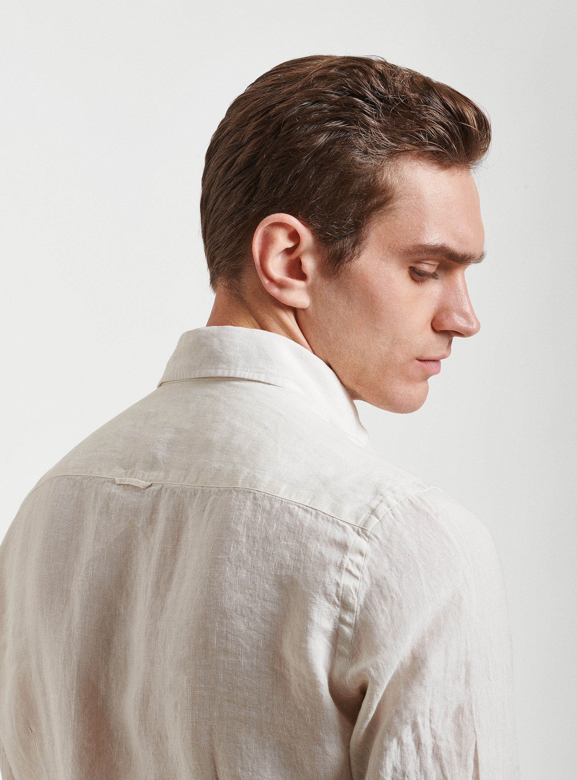 Semi-French collar shirt in pure linen, ECRU