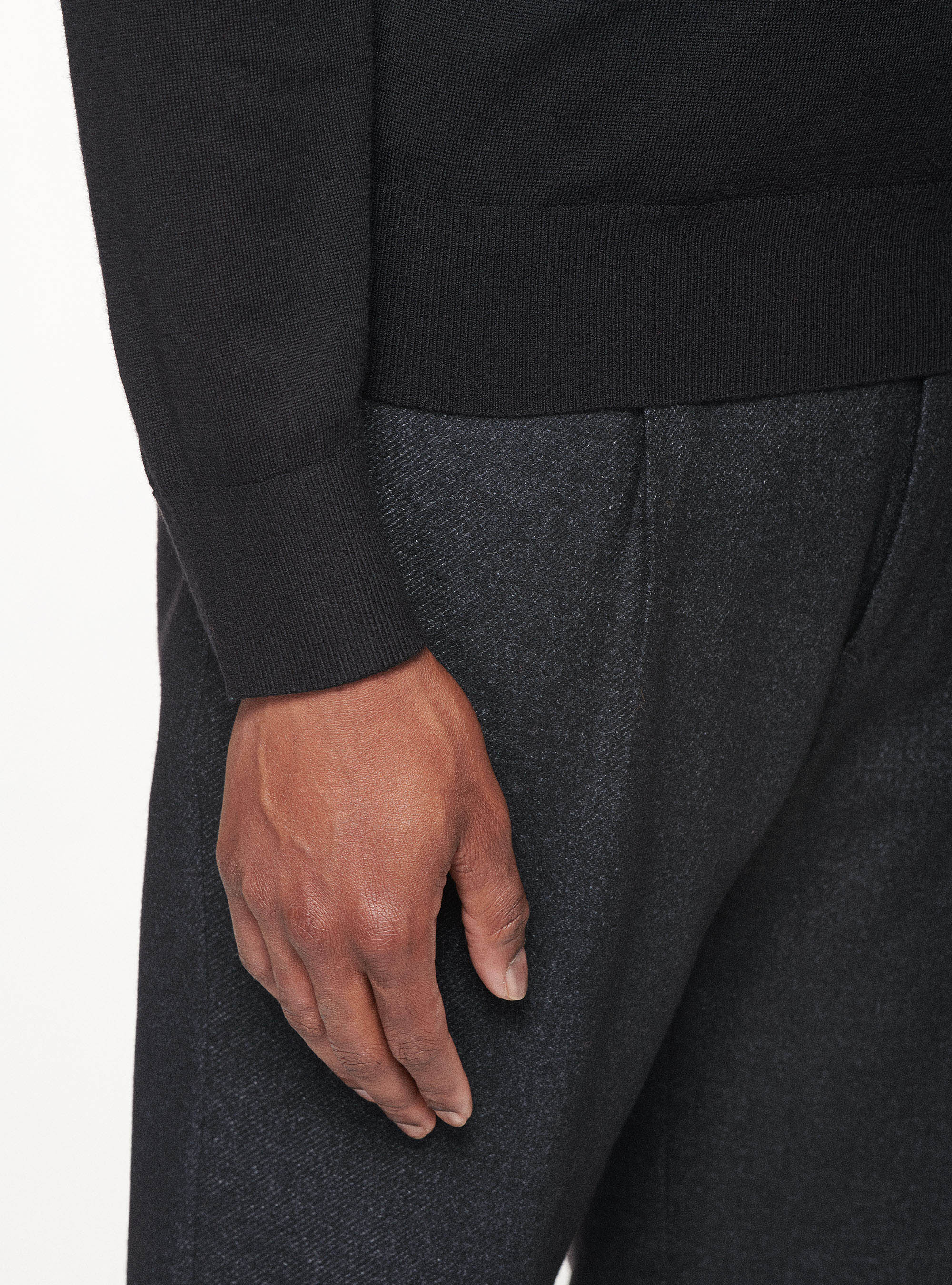 Cuello alto de pura lana merina, NEGRO