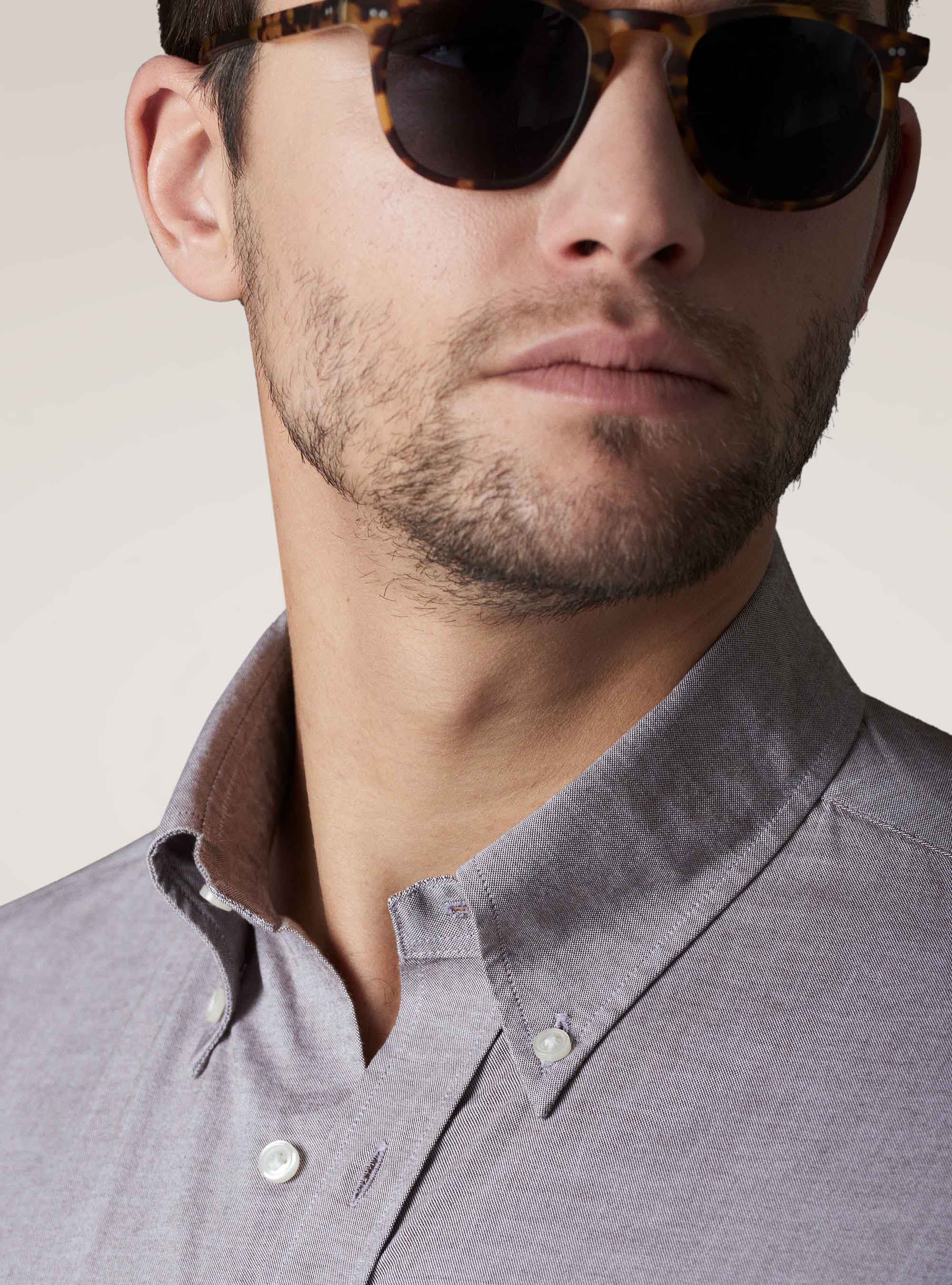 Camicia collo button down in oxford lavato, MARRONE