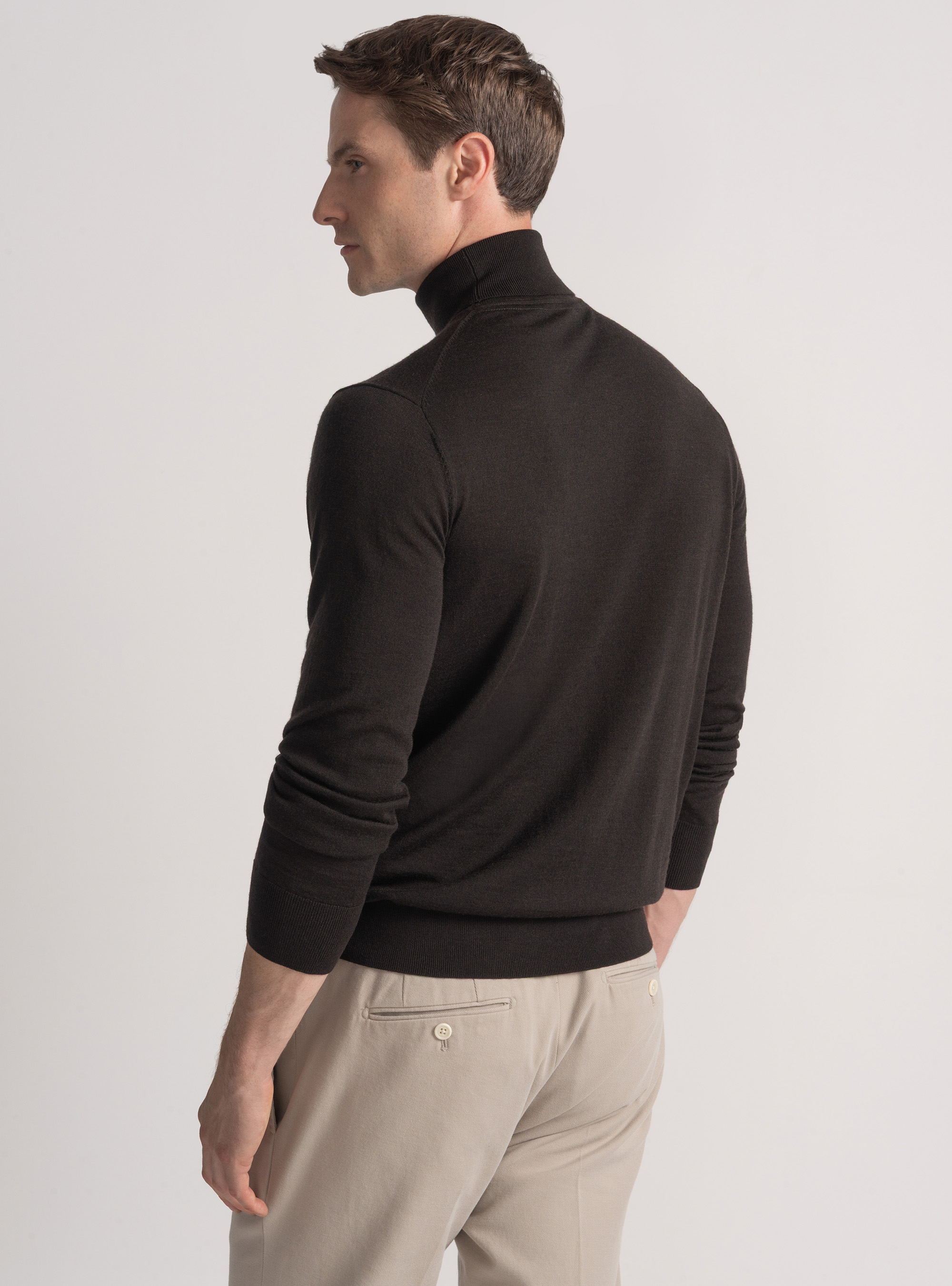 Dolcevita in pura lana merino extrafine, MARRONE