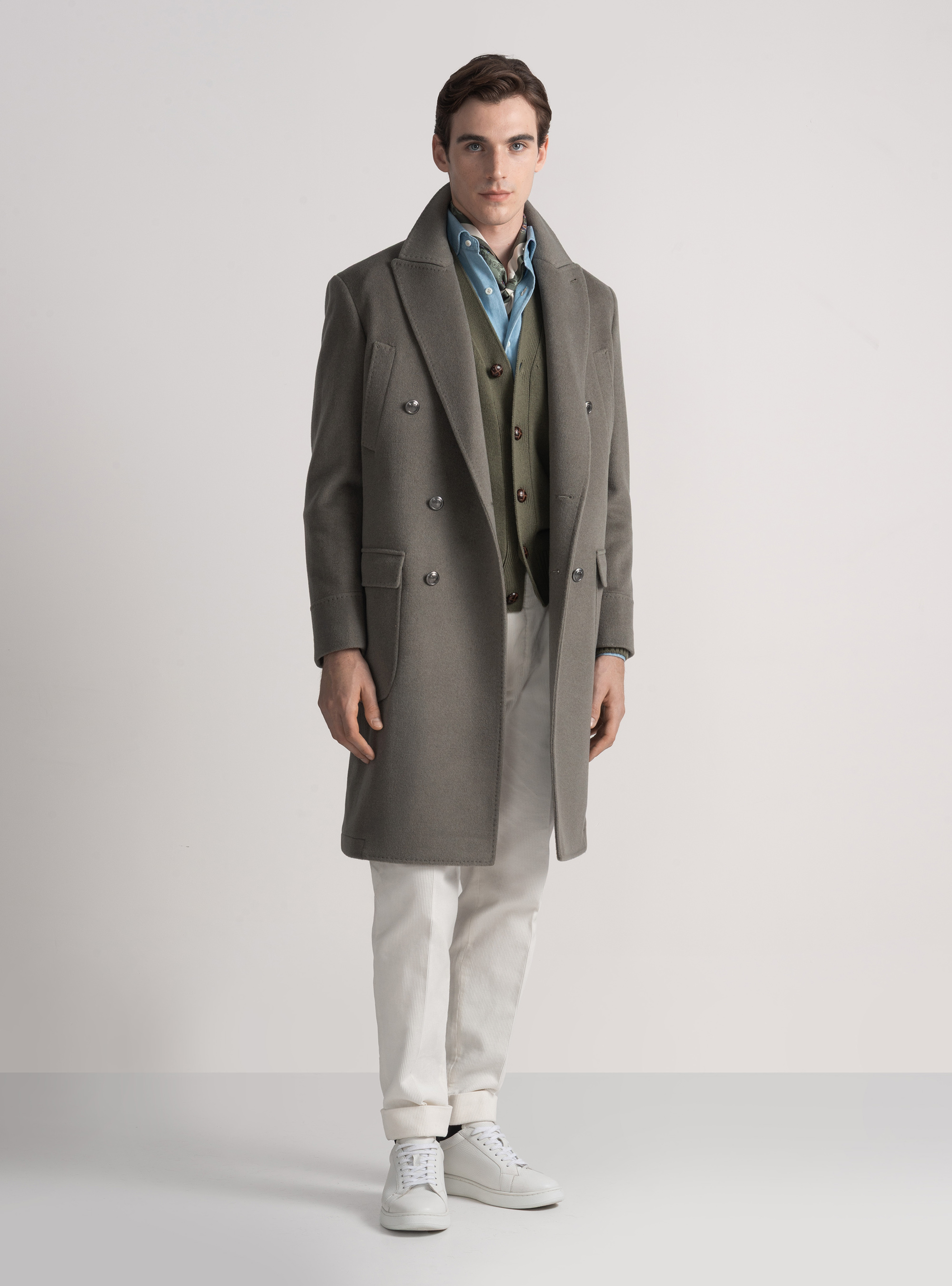 Abrigo con doble botonadura de lana de cachemira, SALVIA 0602C