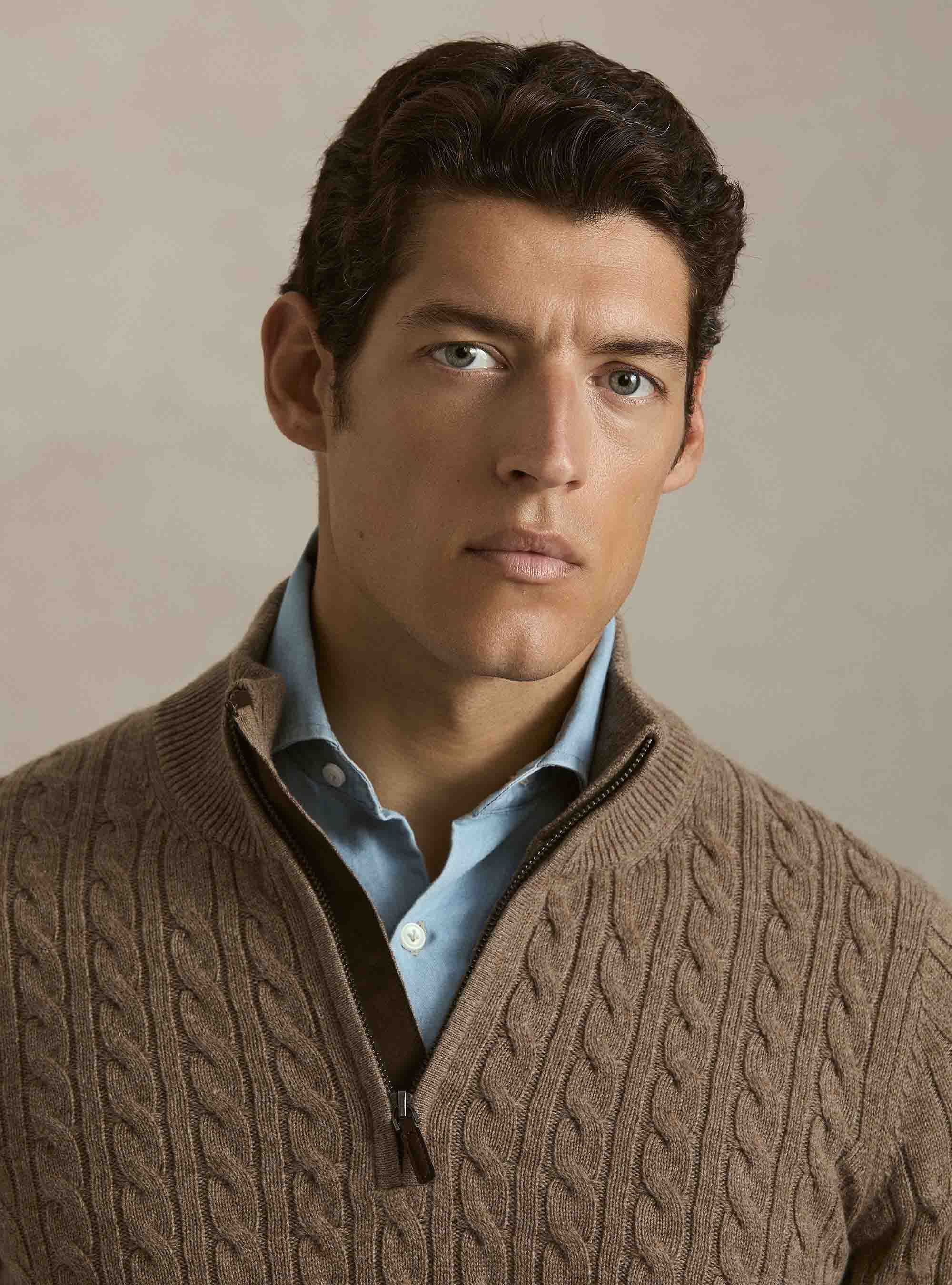 Maglia lupetto a trecce in lana e cashmere, FANGO