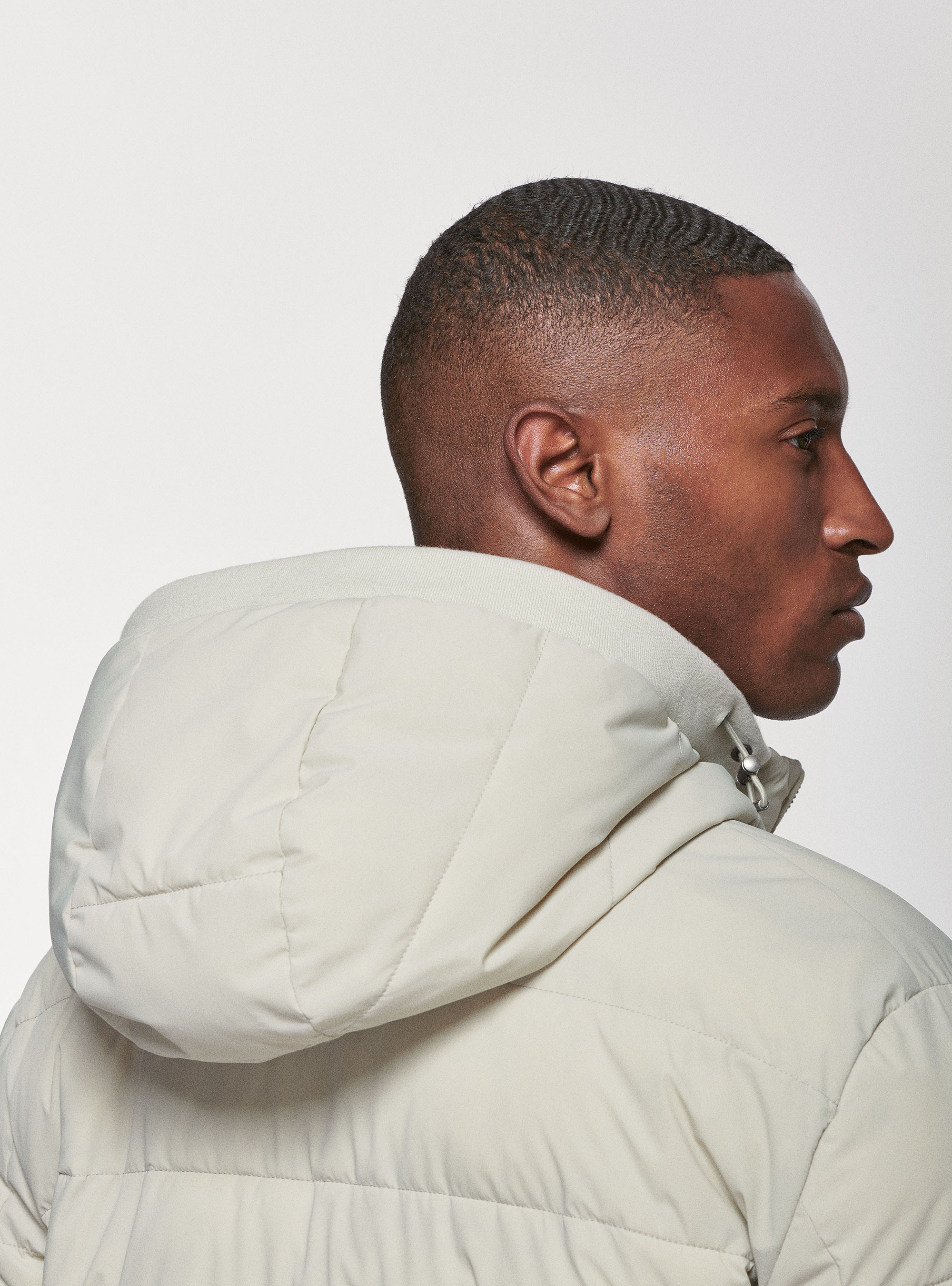 Bomber tecnico imbottito con cappuccio, ECRU