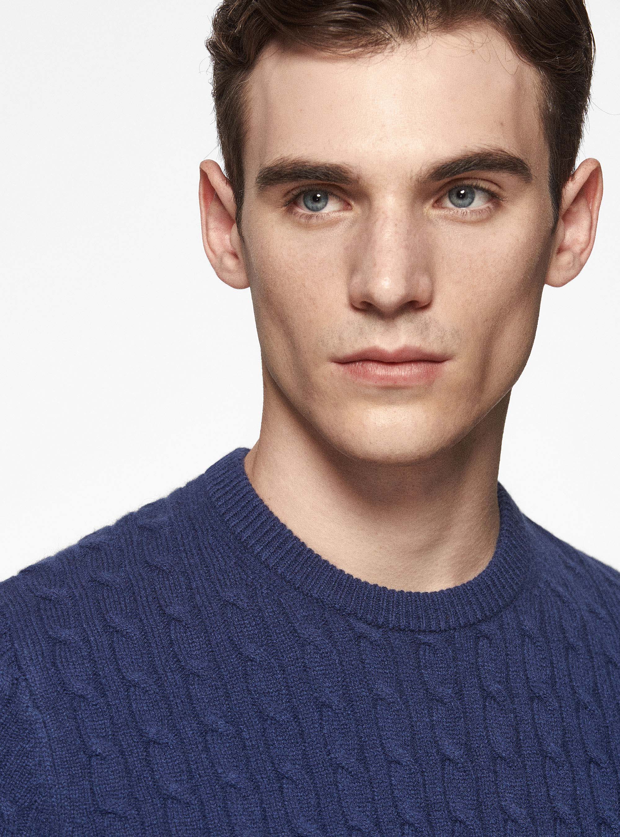 Maglia girocollo con treccia in lana e cashmere, INCHIOSTRO