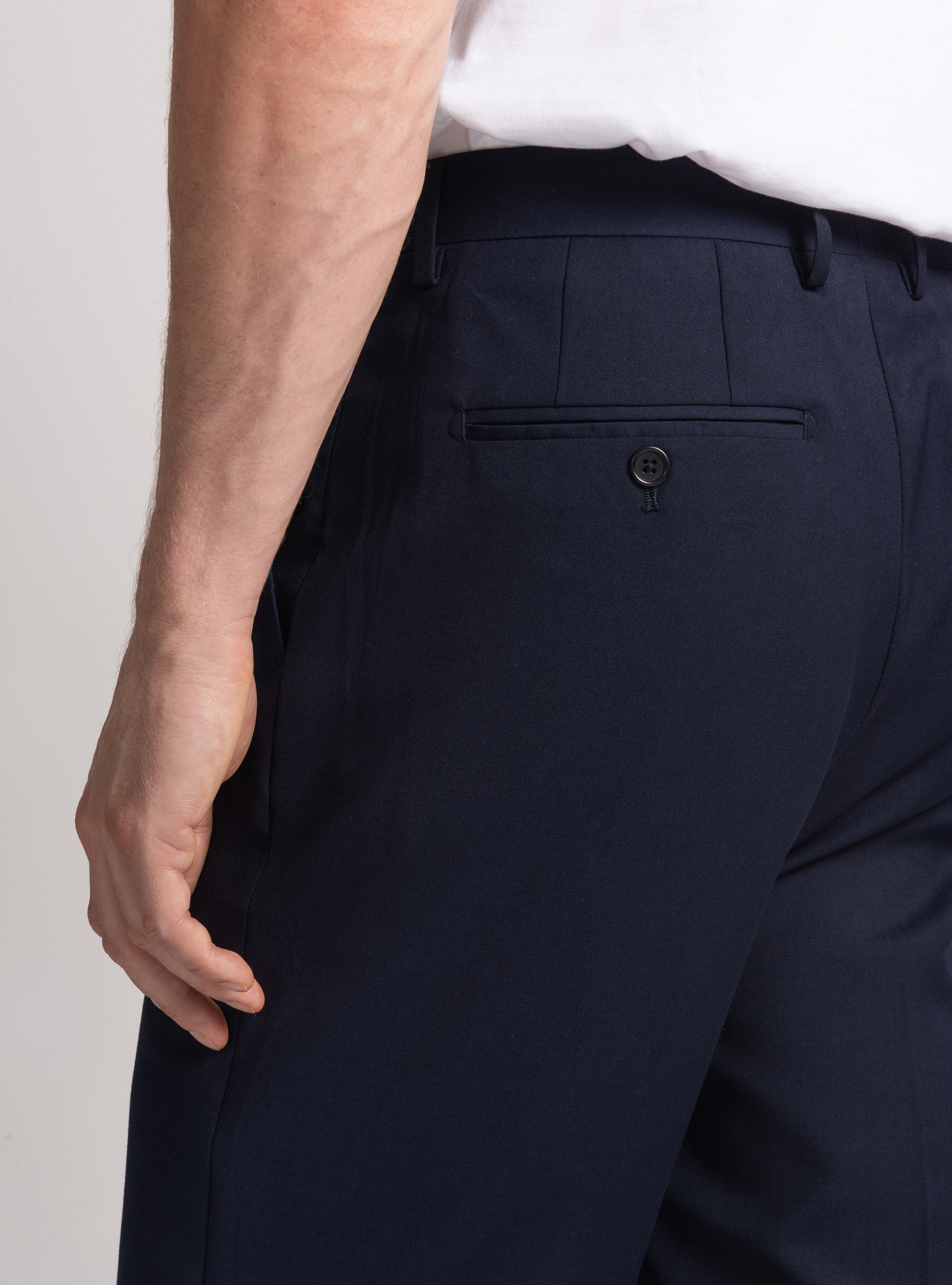 Klassische Hose mit Bundfalten, NAVY 0218C