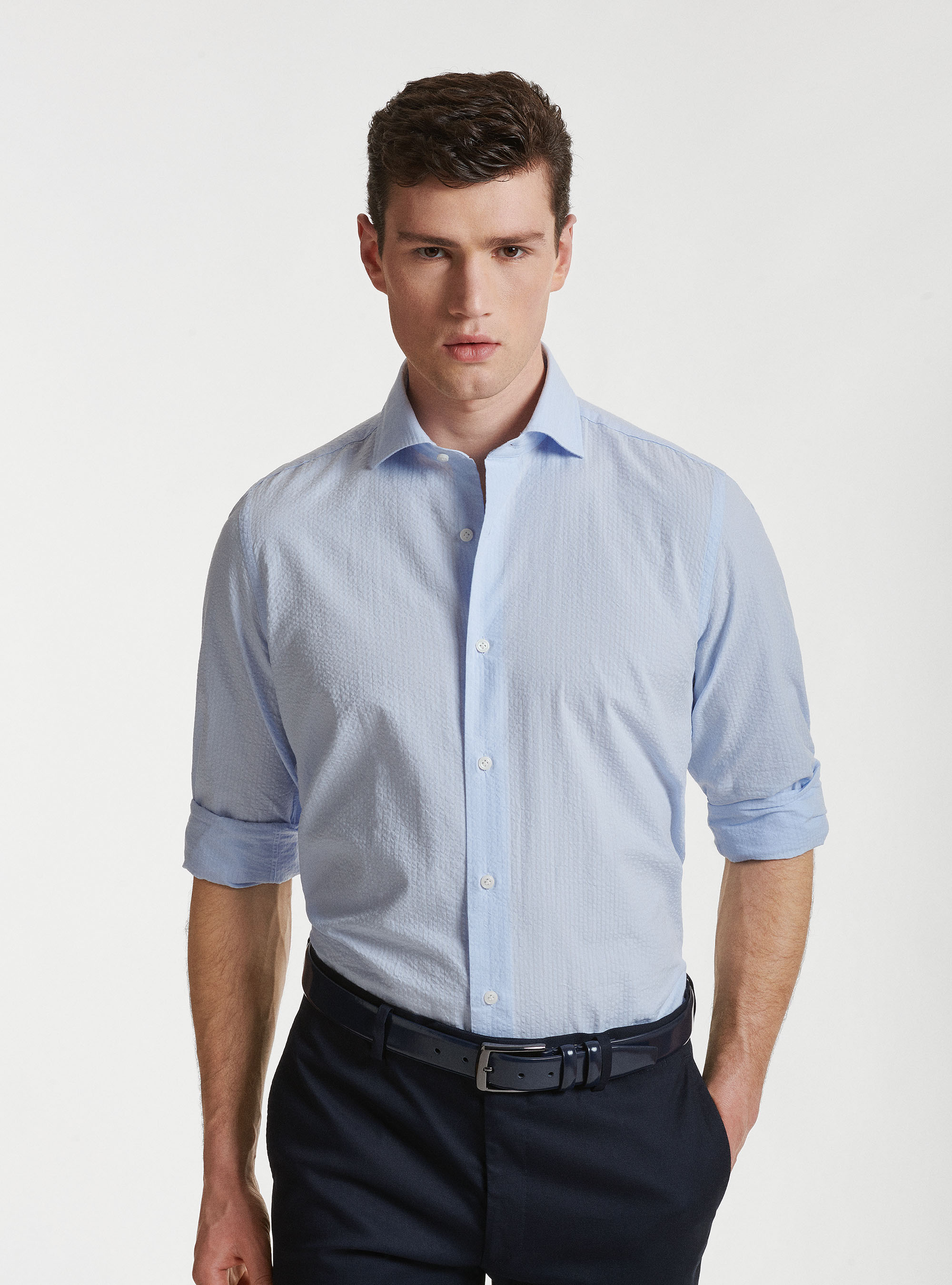 Hemd mit halbfranz&ouml;sischem Kragen aus Seersucker-Baumwolle, AZZURRO 0276C