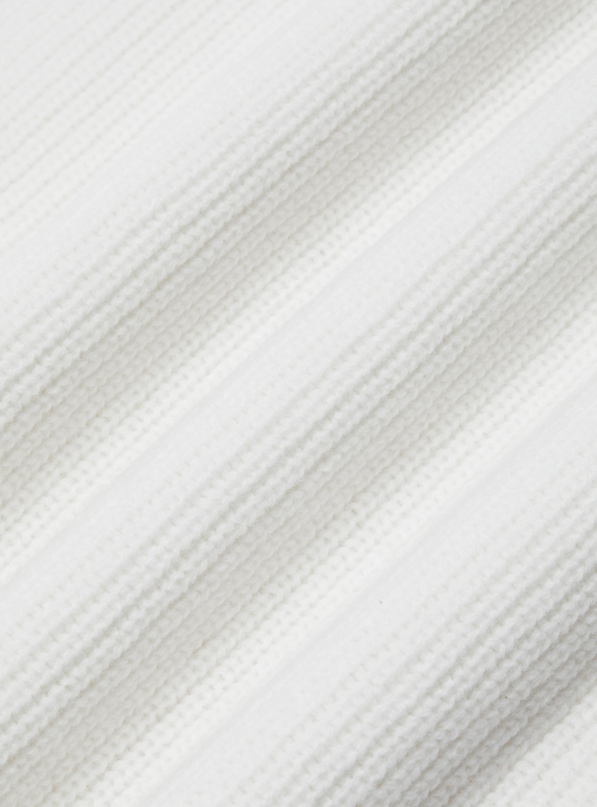 Maglia collo alto a costa perlata in lana merino, BIANCO