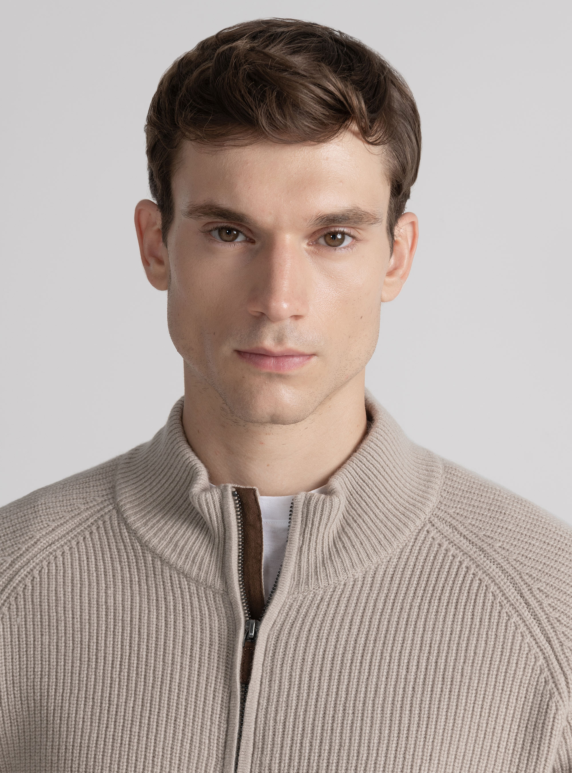 Cardigan con zip in maglia raglan in lana merino, SABBIA