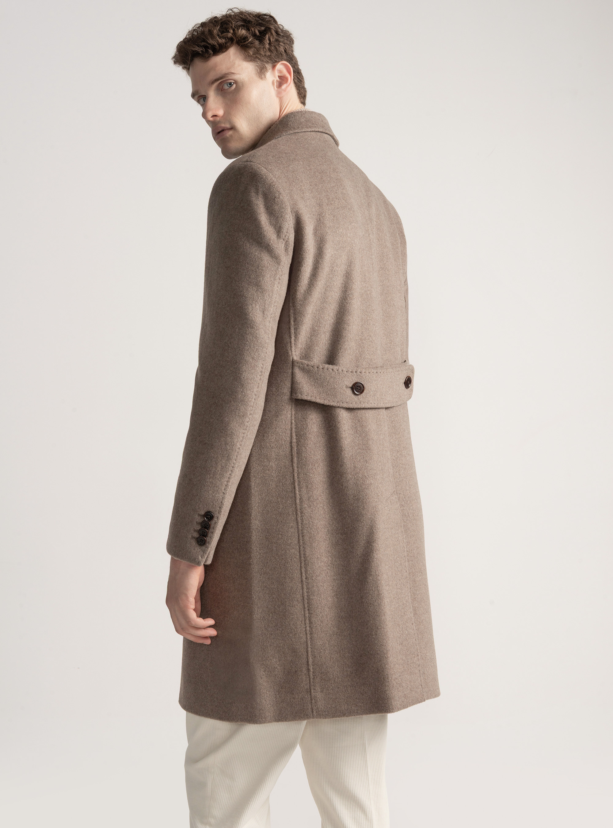 Cappotto doppiopetto in lana e cashmere, FANGO