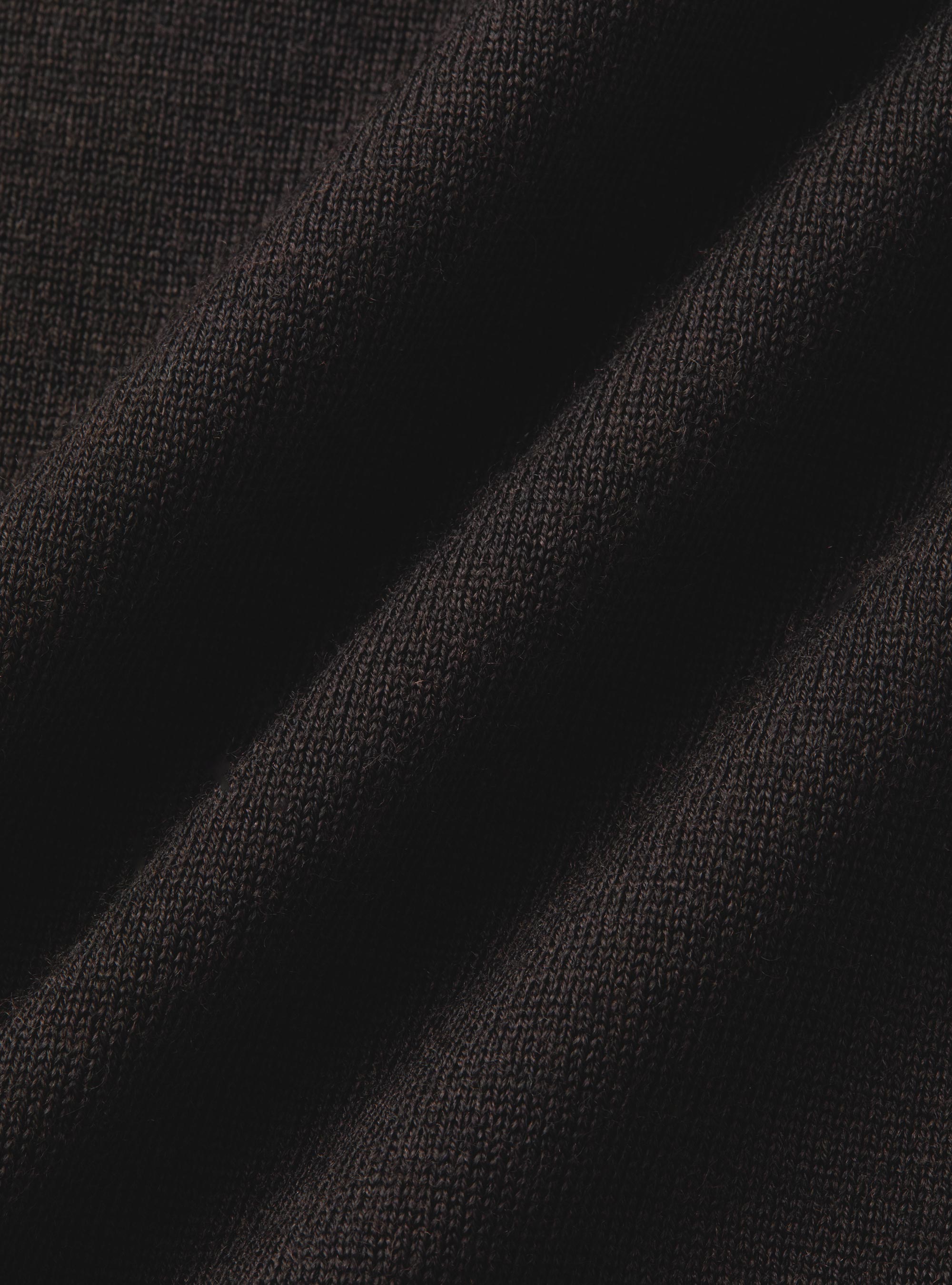 Gilet in maglia con bottoni in lana merino extrafine, MARRONE