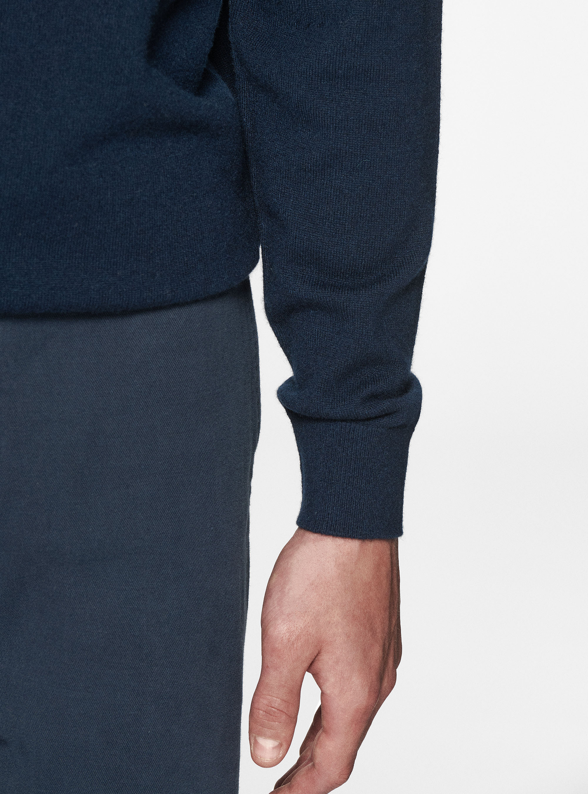 Cashmere turtleneck, NAVY BLUE