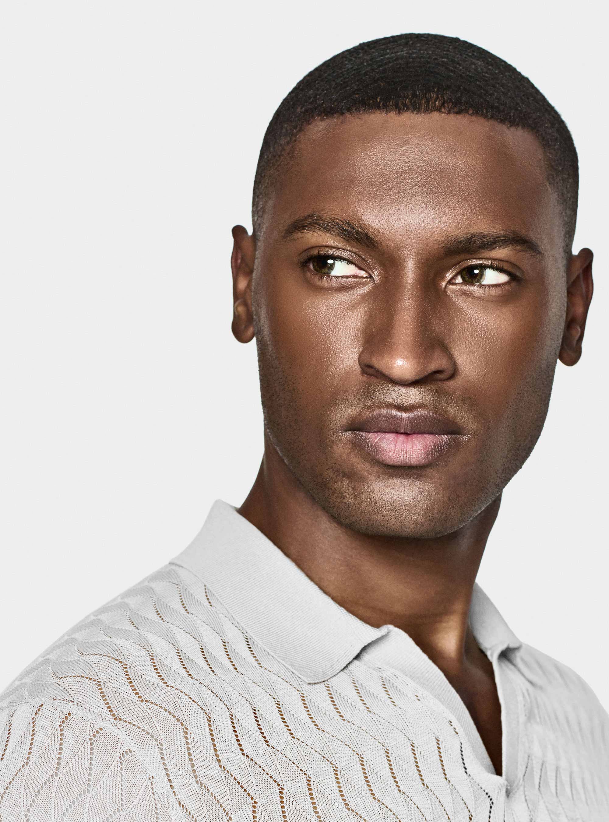 Polo in maglia traforata senza bottoni in cotone e seta, BIANCO