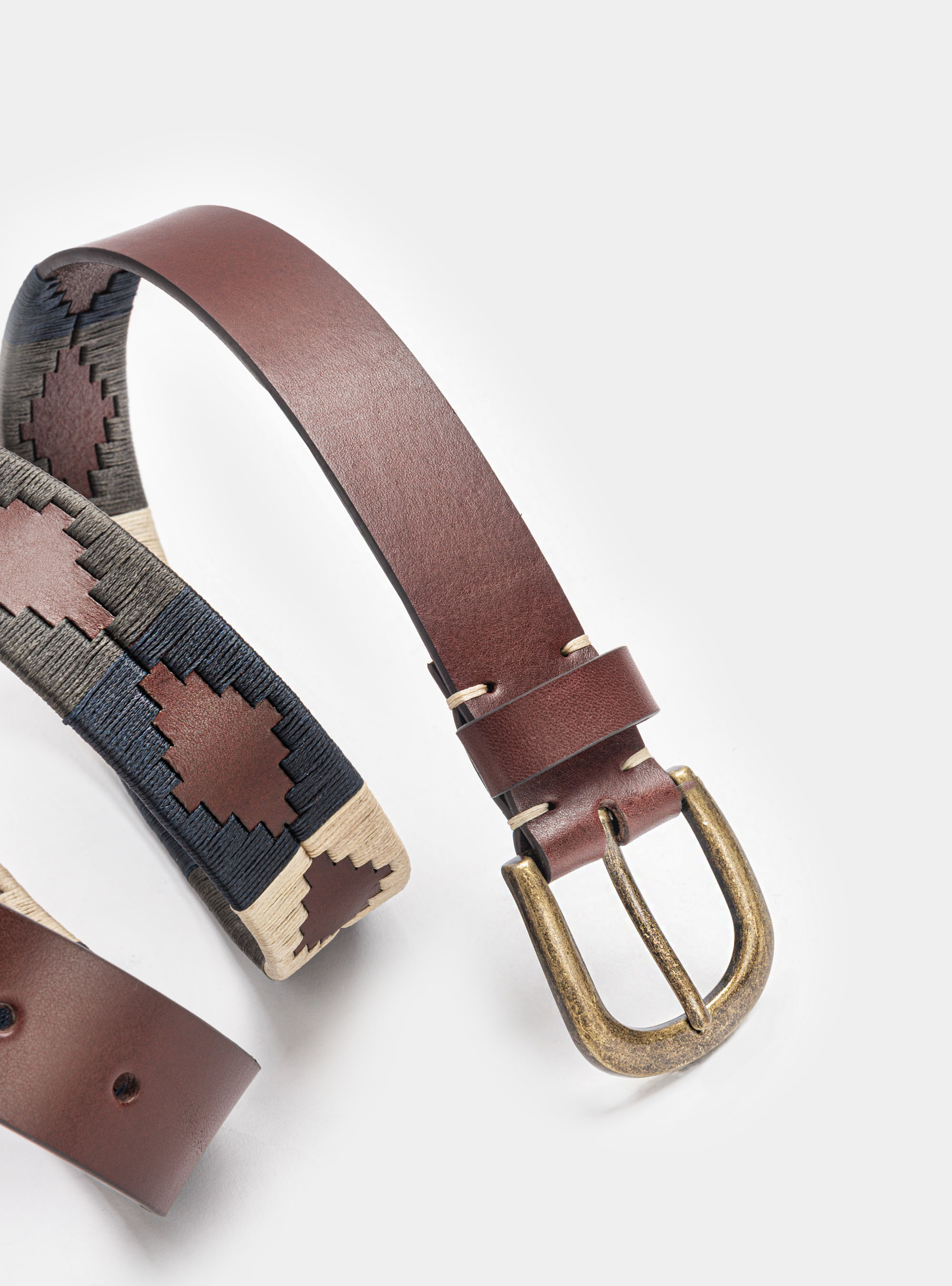 Lederg&uuml;rtel mit Tribal-Motiven, MARRONE 0507C