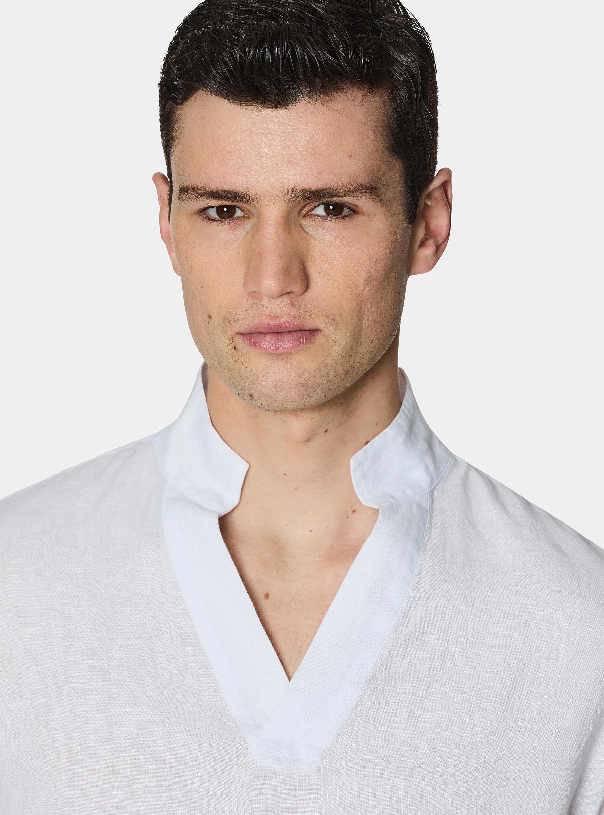 Pure linen shirt with wing collar, WHITE
