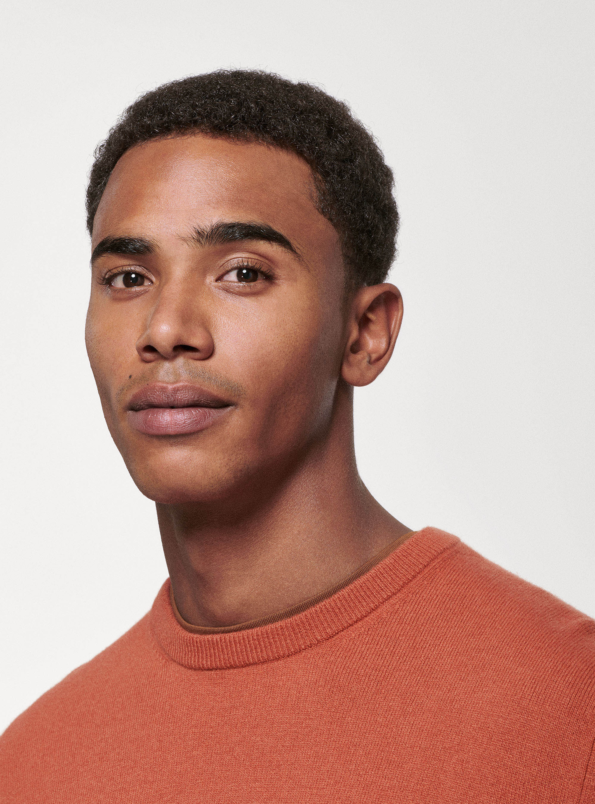 Maglia girocollo in lana lambswool e cashmere, COCCIO