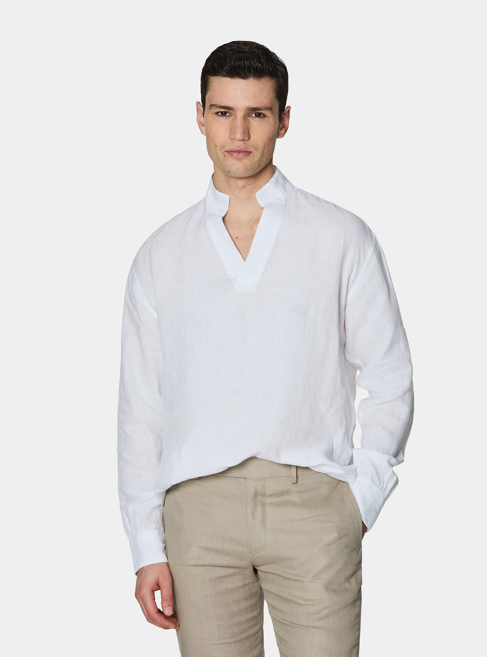 Pure linen shirt with wing collar, WHITE