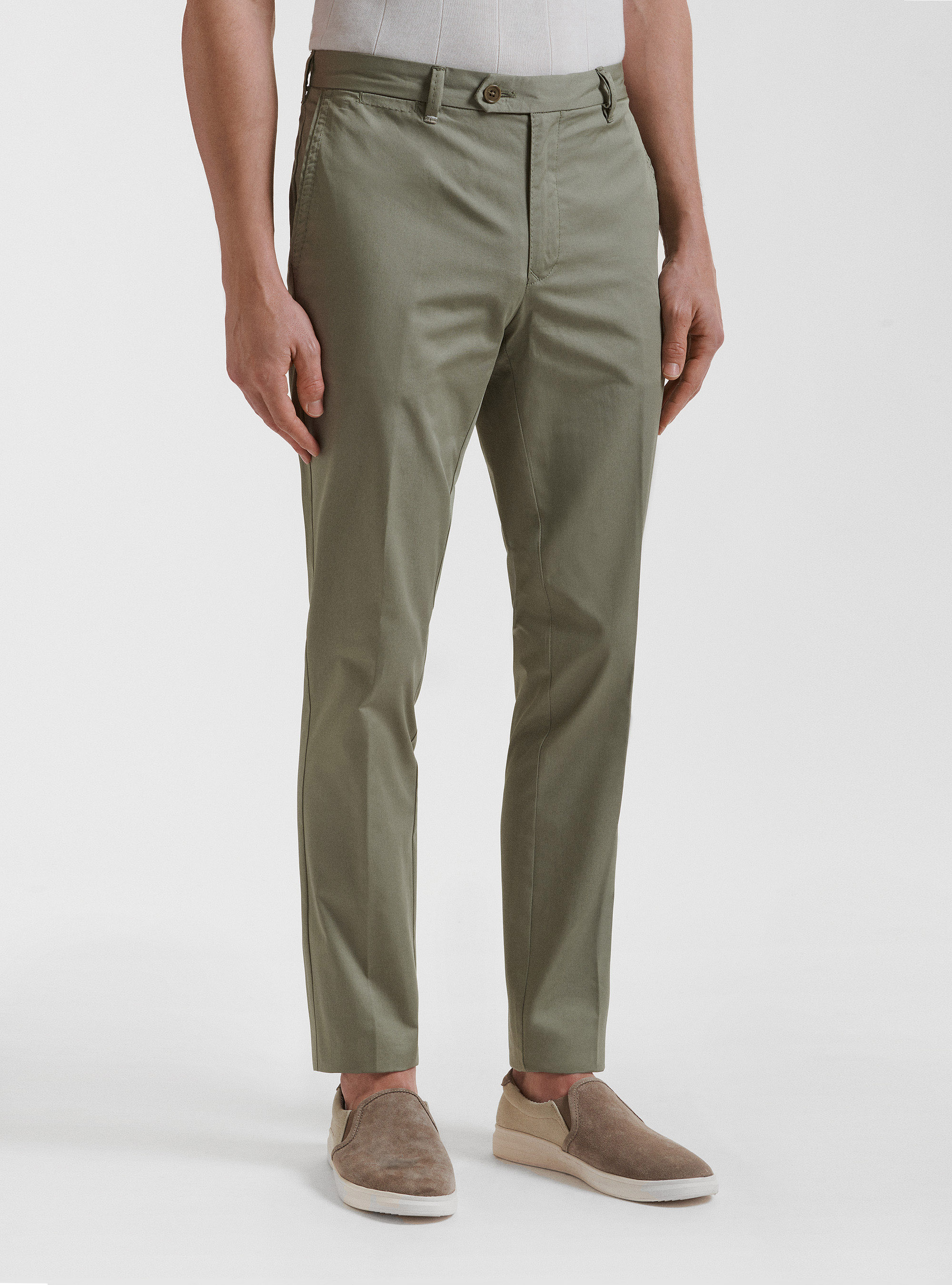 Pantaloni slim fit in twill leggero, SALVIA 0602C