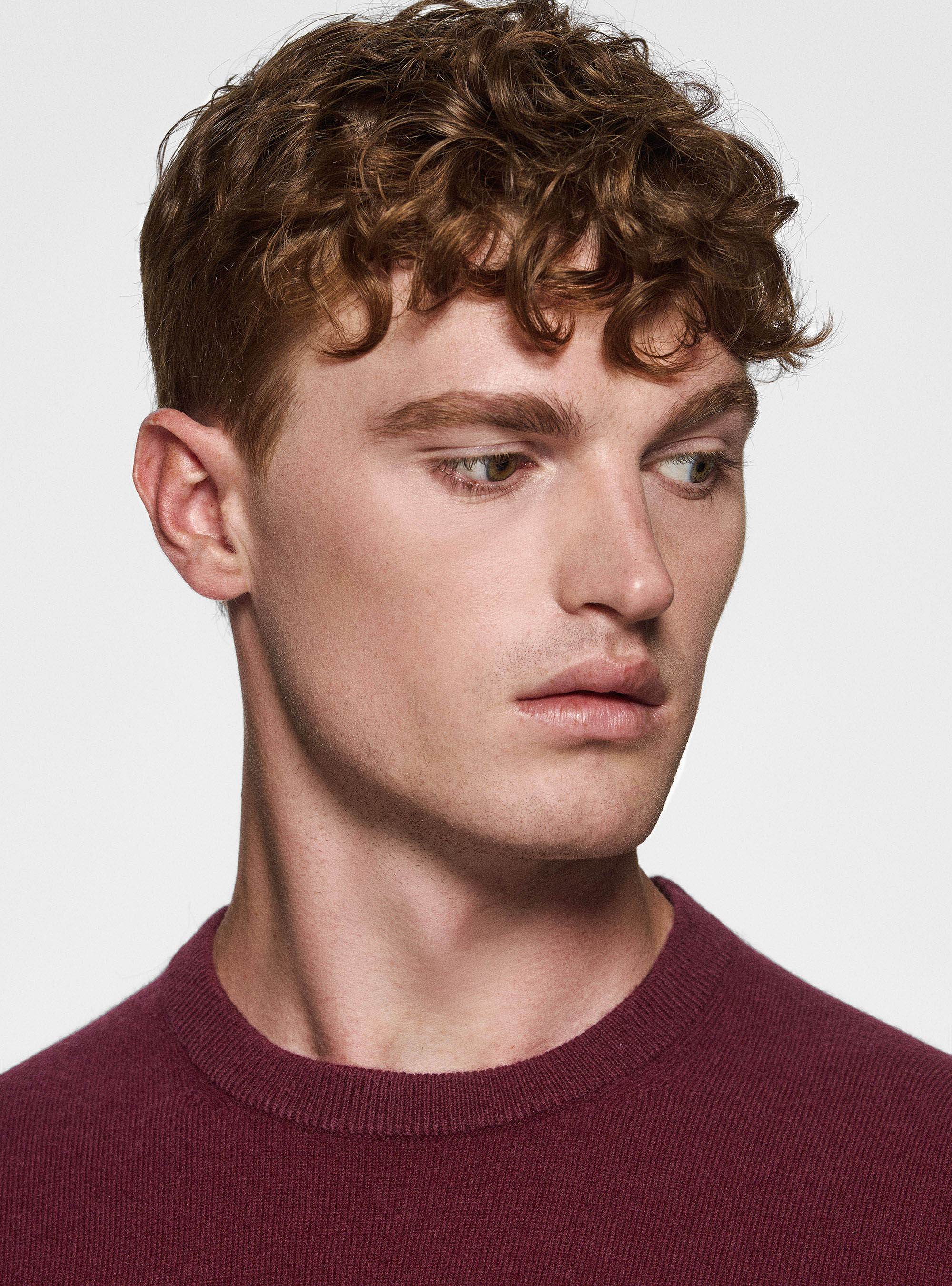 Maglia girocollo in lambswool e cashmere, BORDEAUX